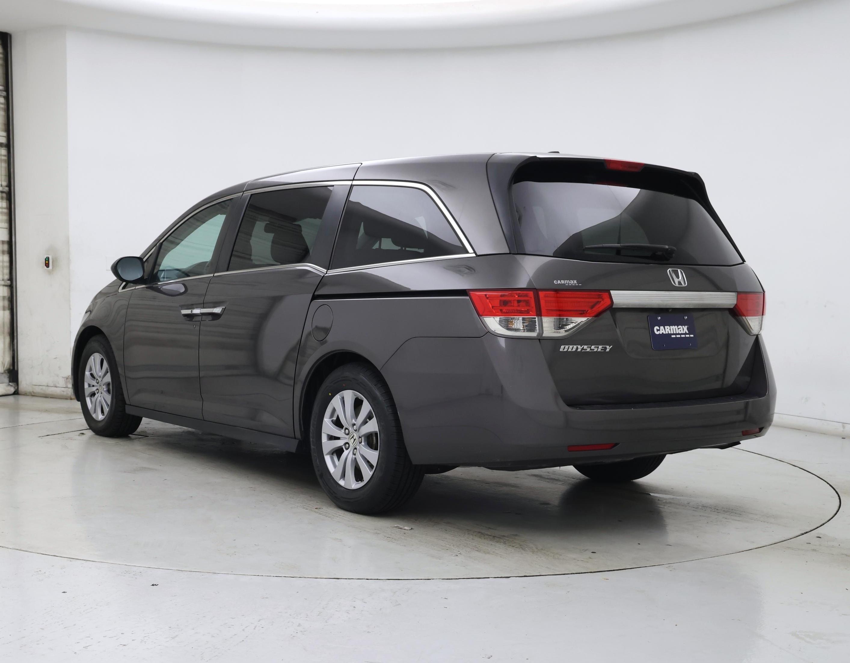 Thumbnail: 2015 Honda Odyssey - 2