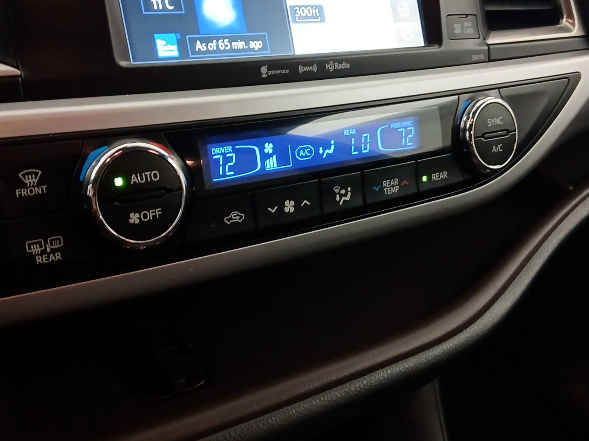Thumbnail: 2017 Toyota Highlander - 16