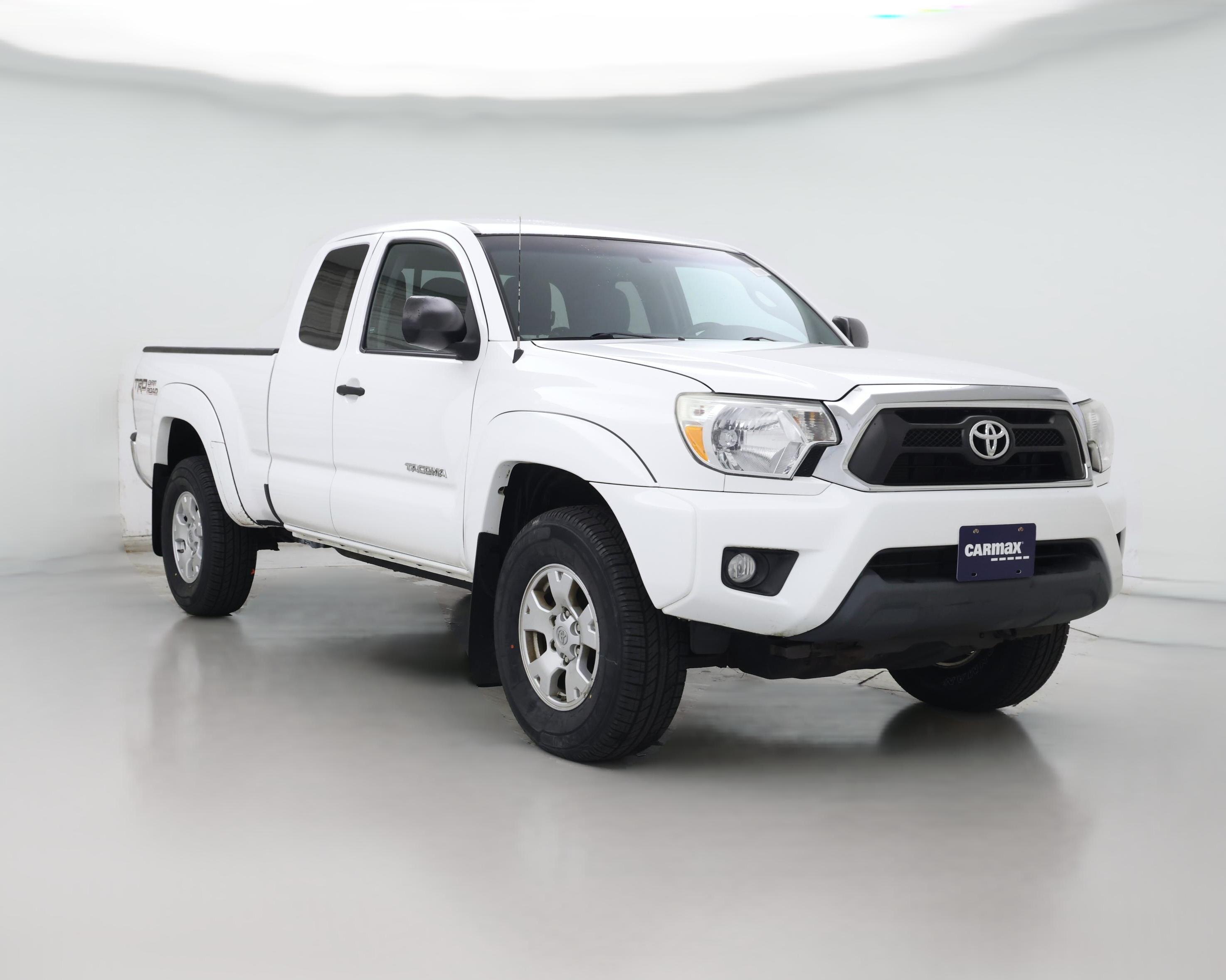 Thumbnail: 2015 Toyota Tacoma - 1