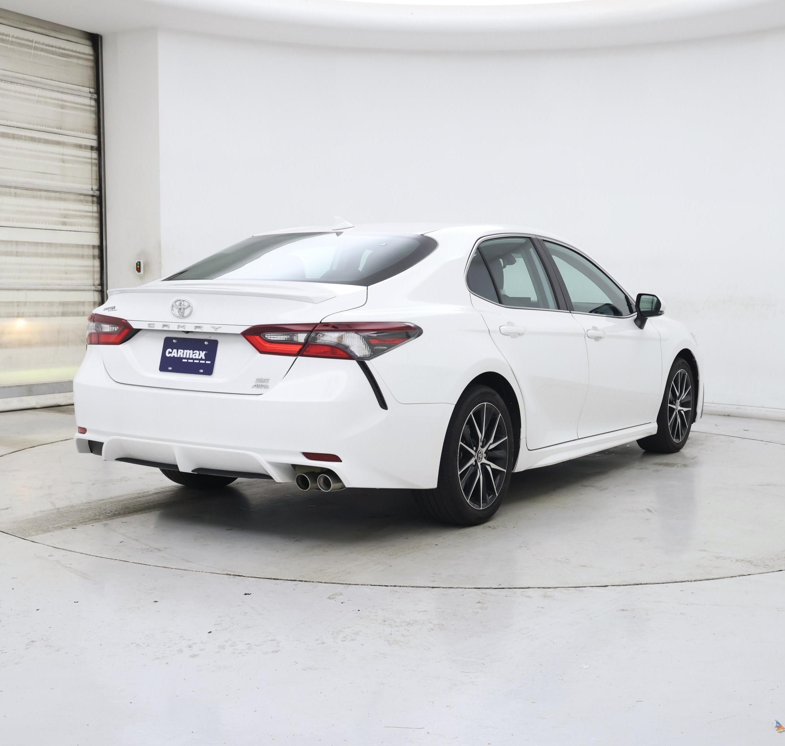 Thumbnail: 2024 Toyota Camry - 8