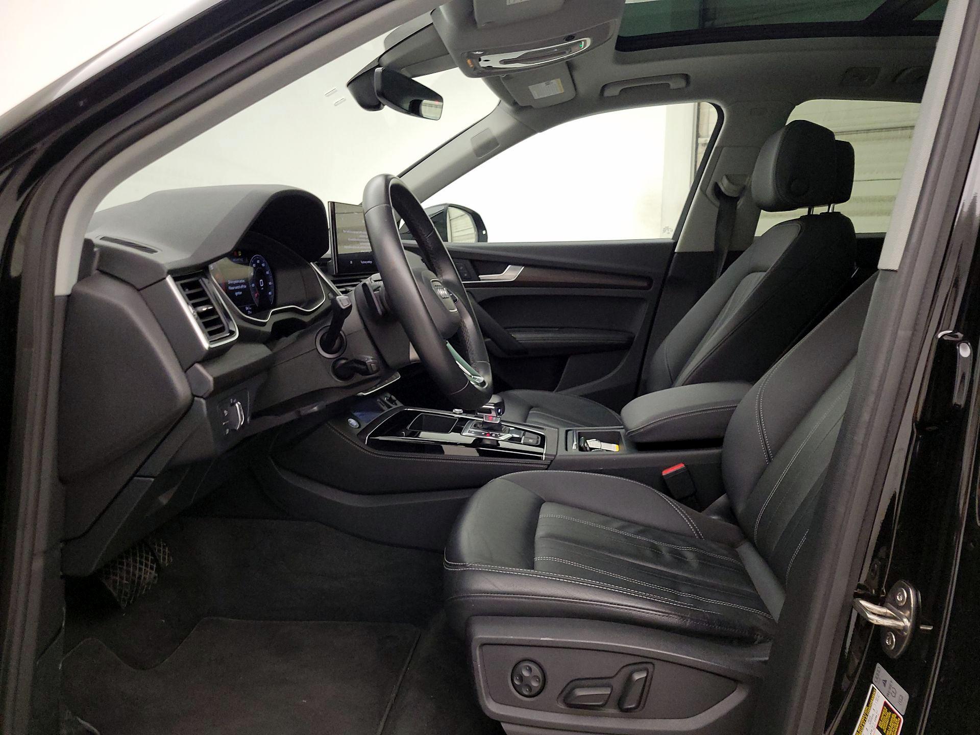 Thumbnail: 2022 Audi Q5 - 11