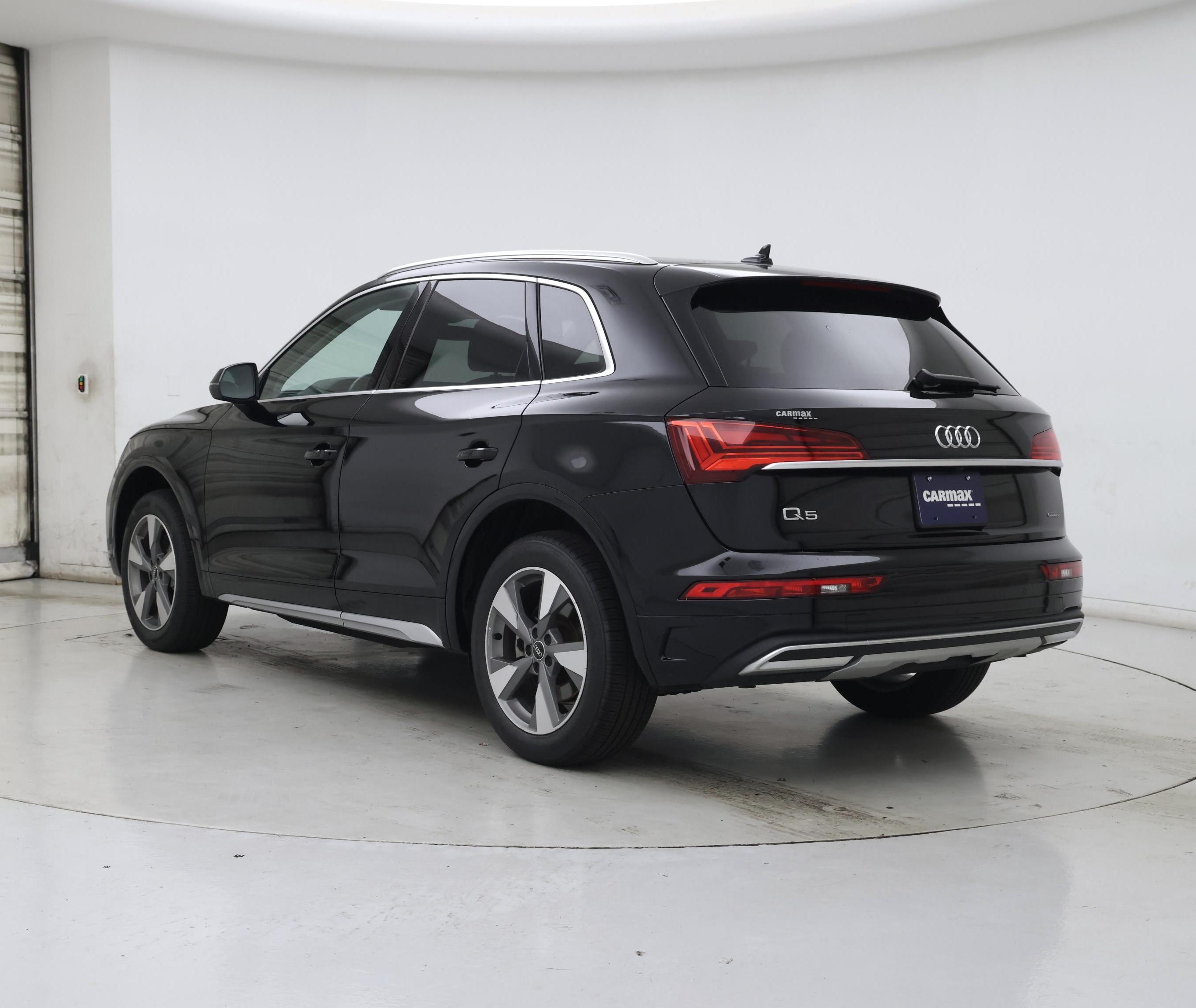 Thumbnail: 2022 Audi Q5 - 2