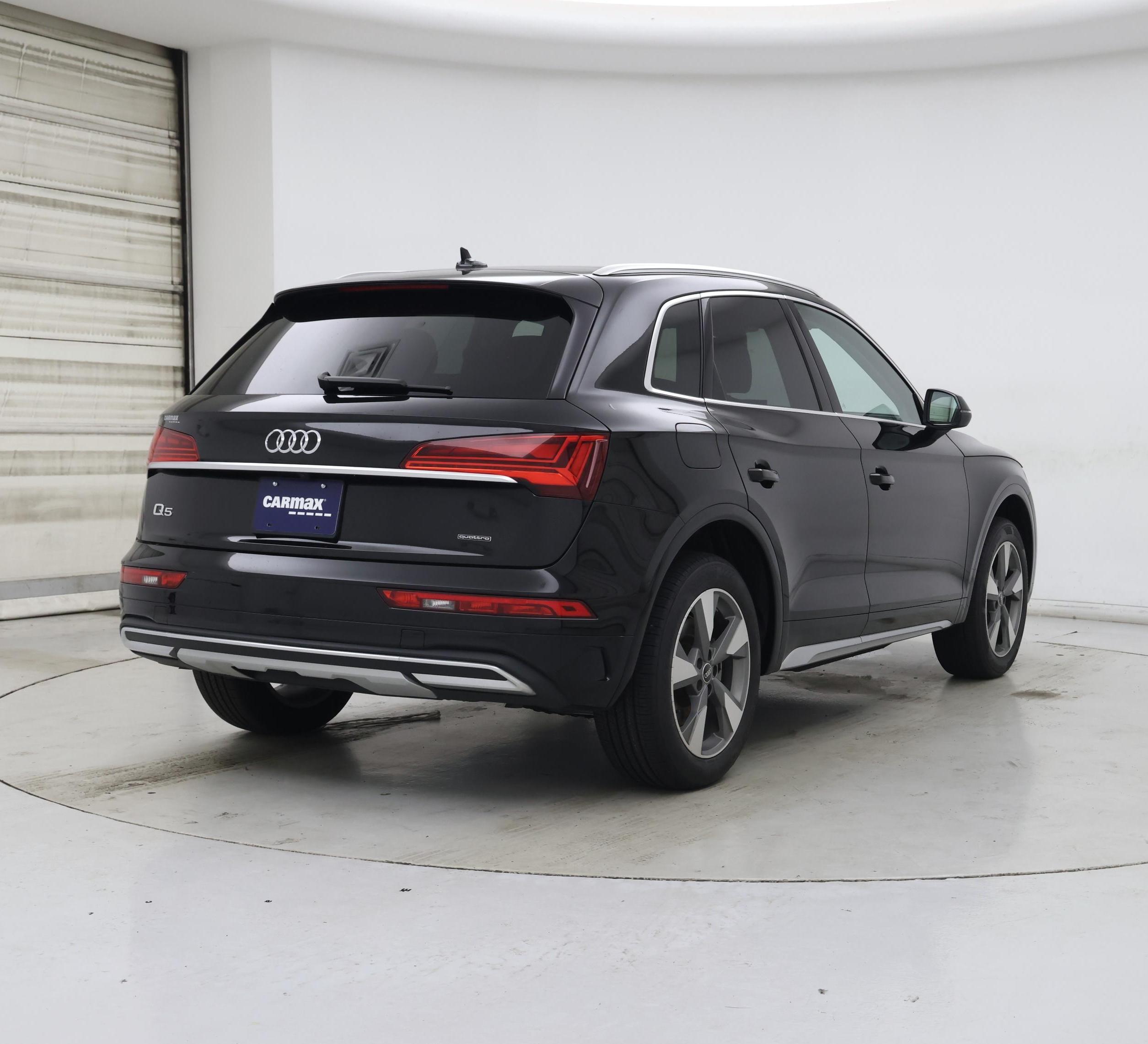 Thumbnail: 2022 Audi Q5 - 8