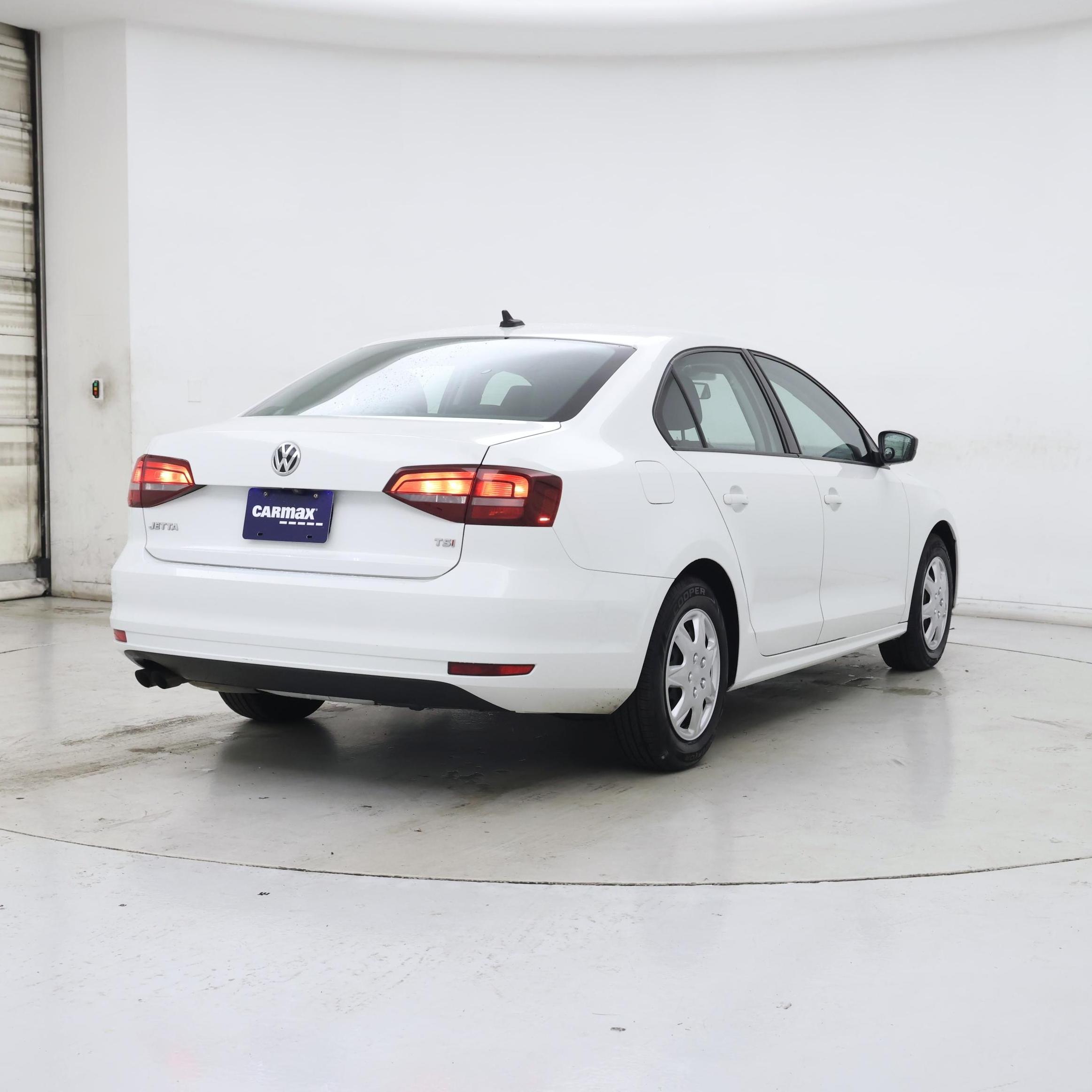 Thumbnail: 2016 Volkswagen Jetta - 8