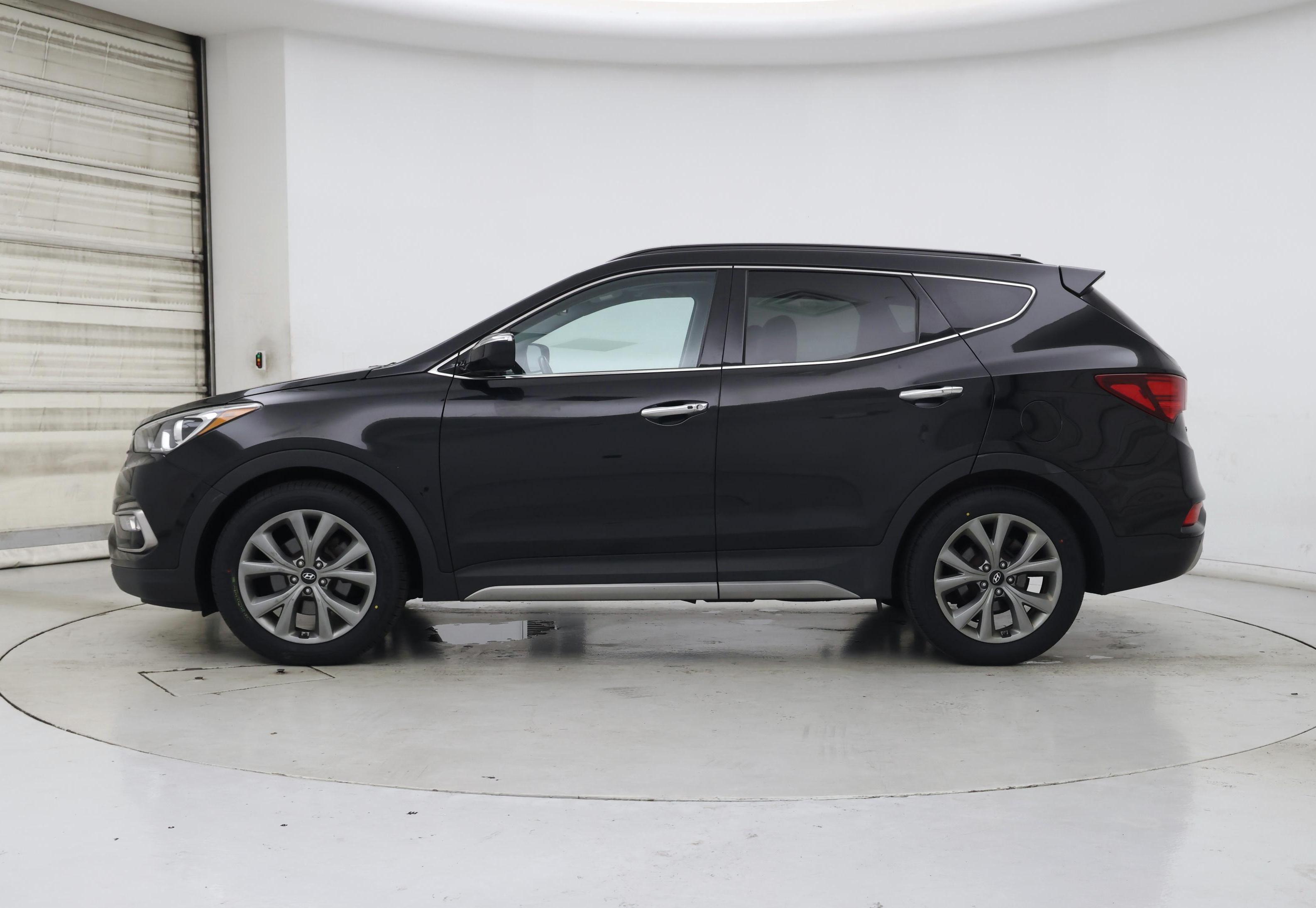 Thumbnail: 2017 Hyundai Santa Fe - 3