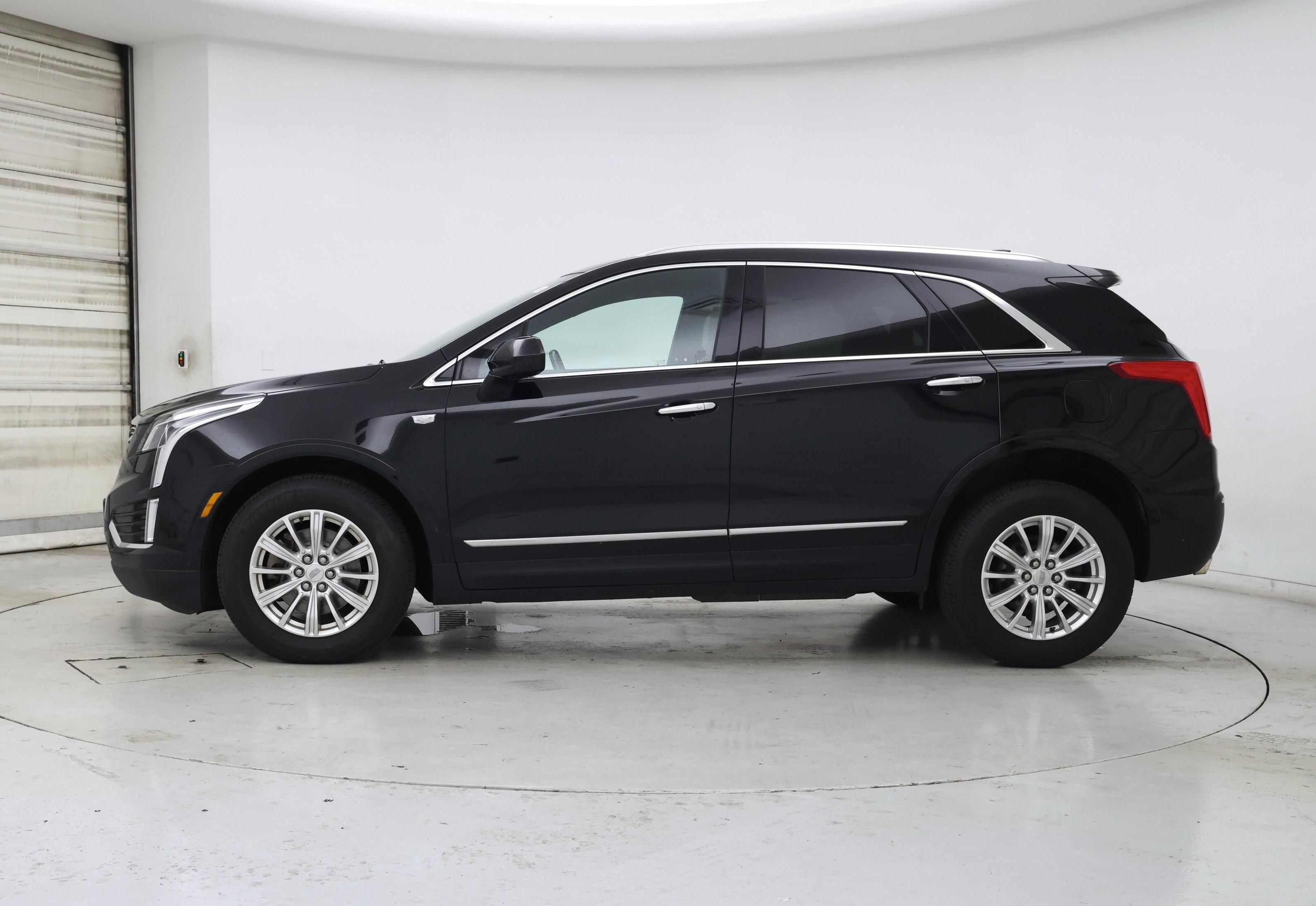 Thumbnail: 2019 Cadillac XT5 - 3
