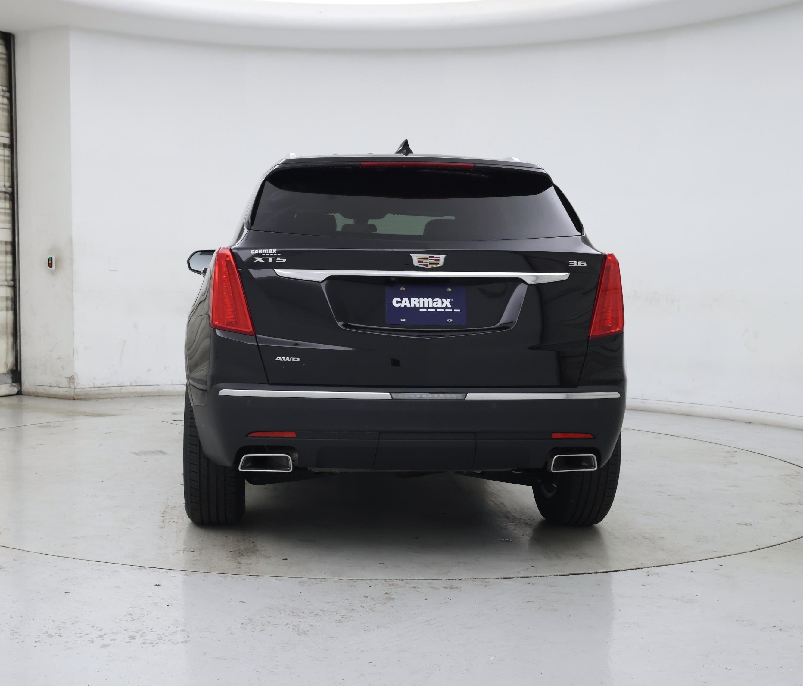 Thumbnail: 2019 Cadillac XT5 - 6