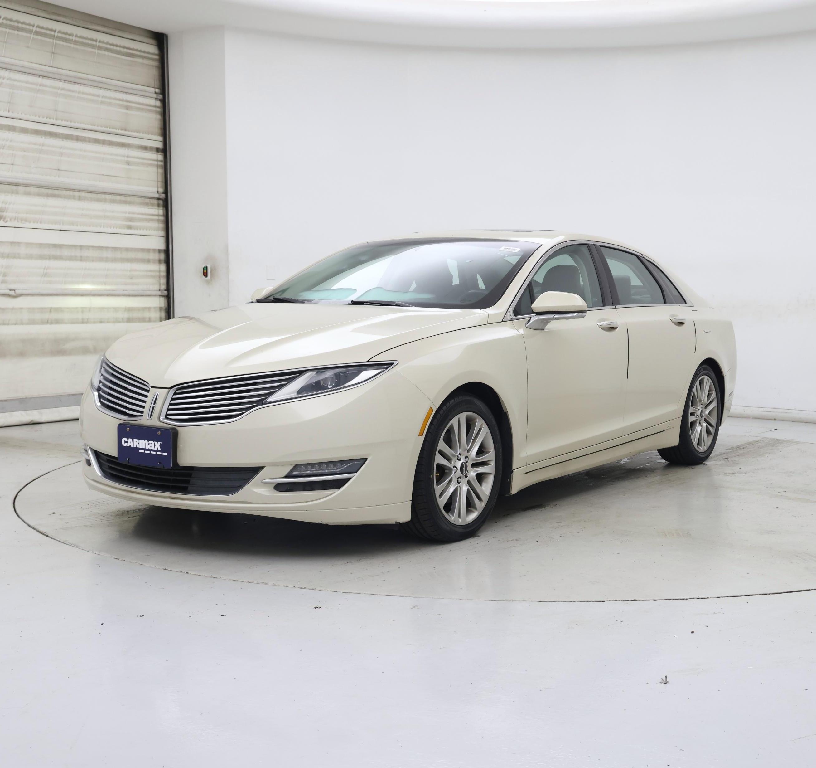 Thumbnail: 2015 Lincoln MKZ - 4
