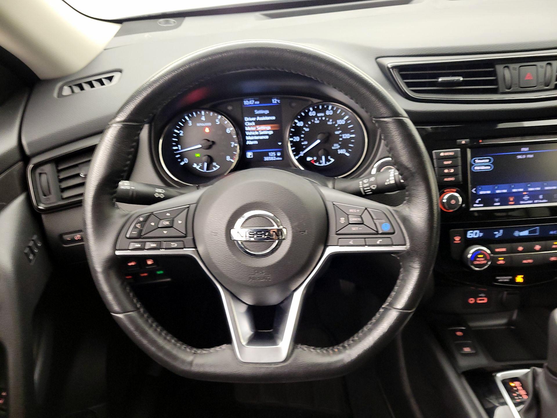 Thumbnail: 2019 Nissan Rogue - 10