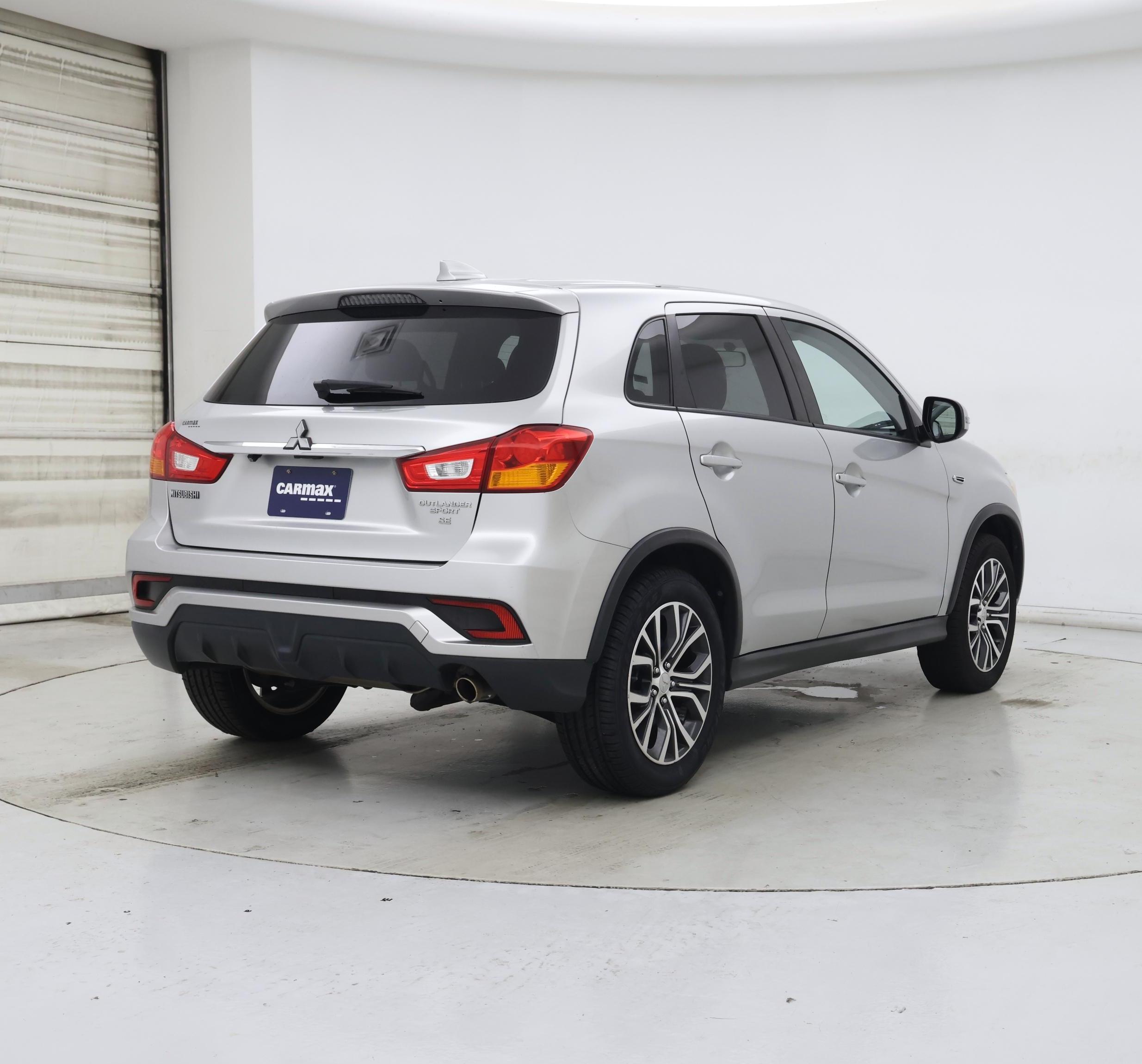 Thumbnail: 2019 Mitsubishi Outlander Sport - 8