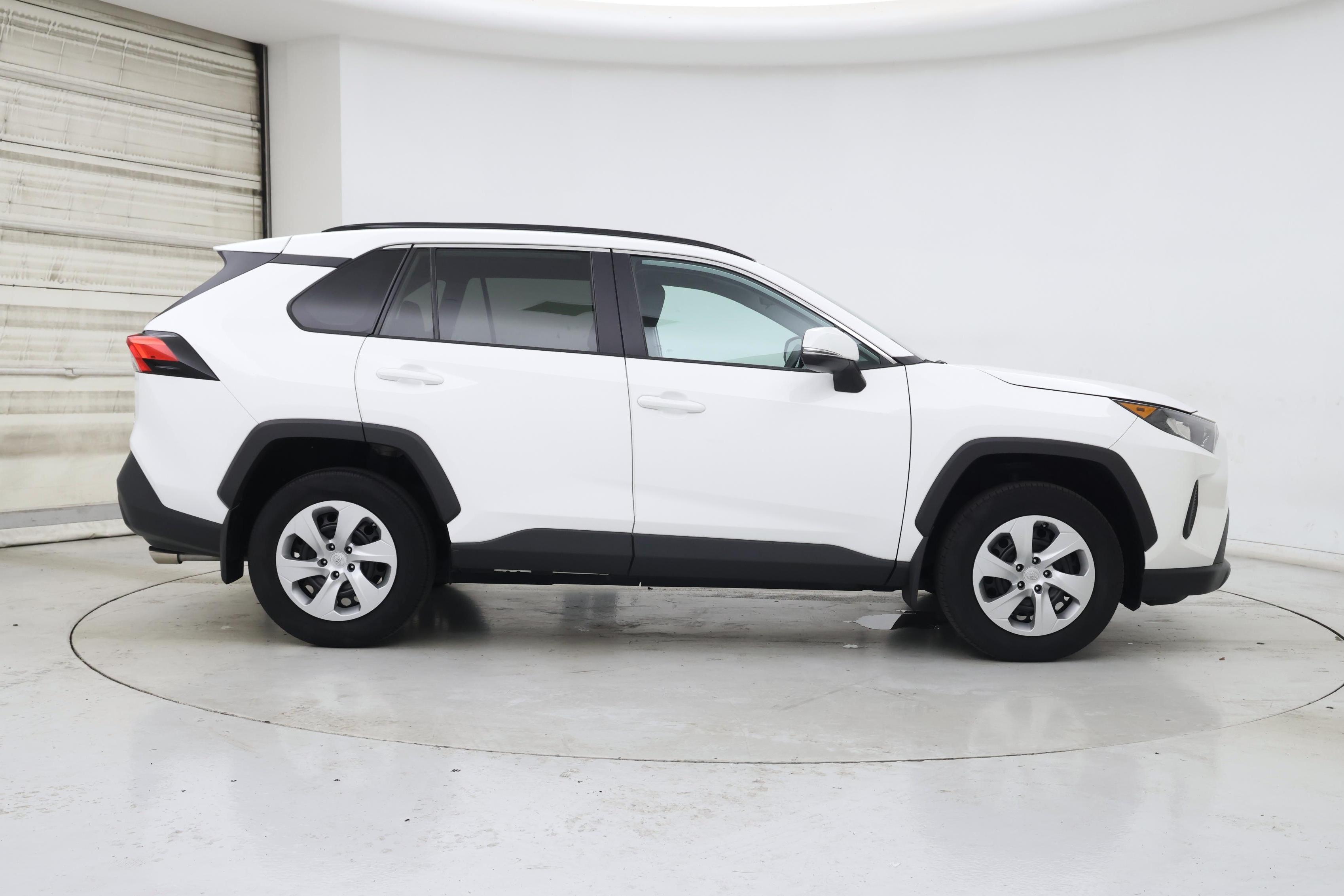 Thumbnail: 2020 Toyota RAV4 - 7
