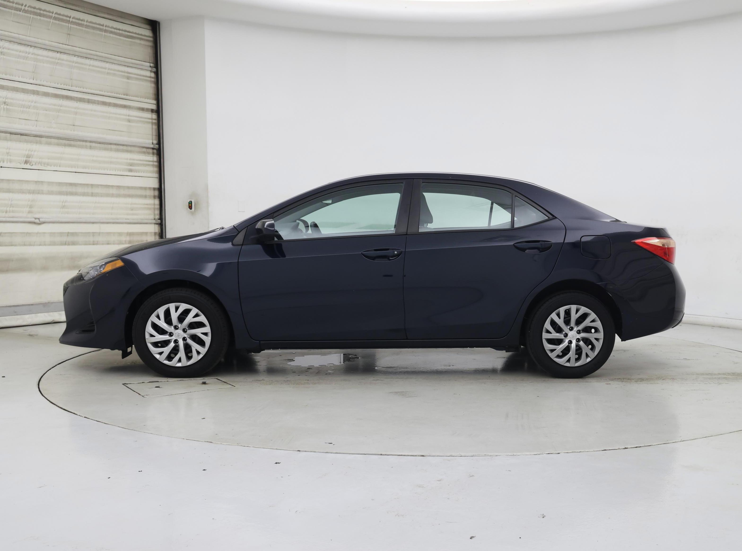 Thumbnail: 2019 Toyota Corolla - 3