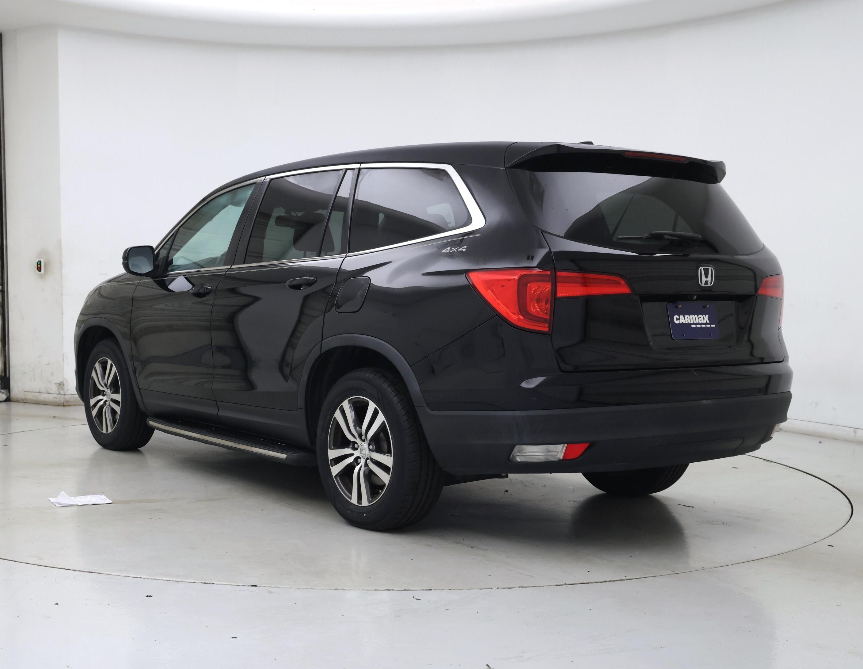 Thumbnail: 2016 Honda Pilot - 2