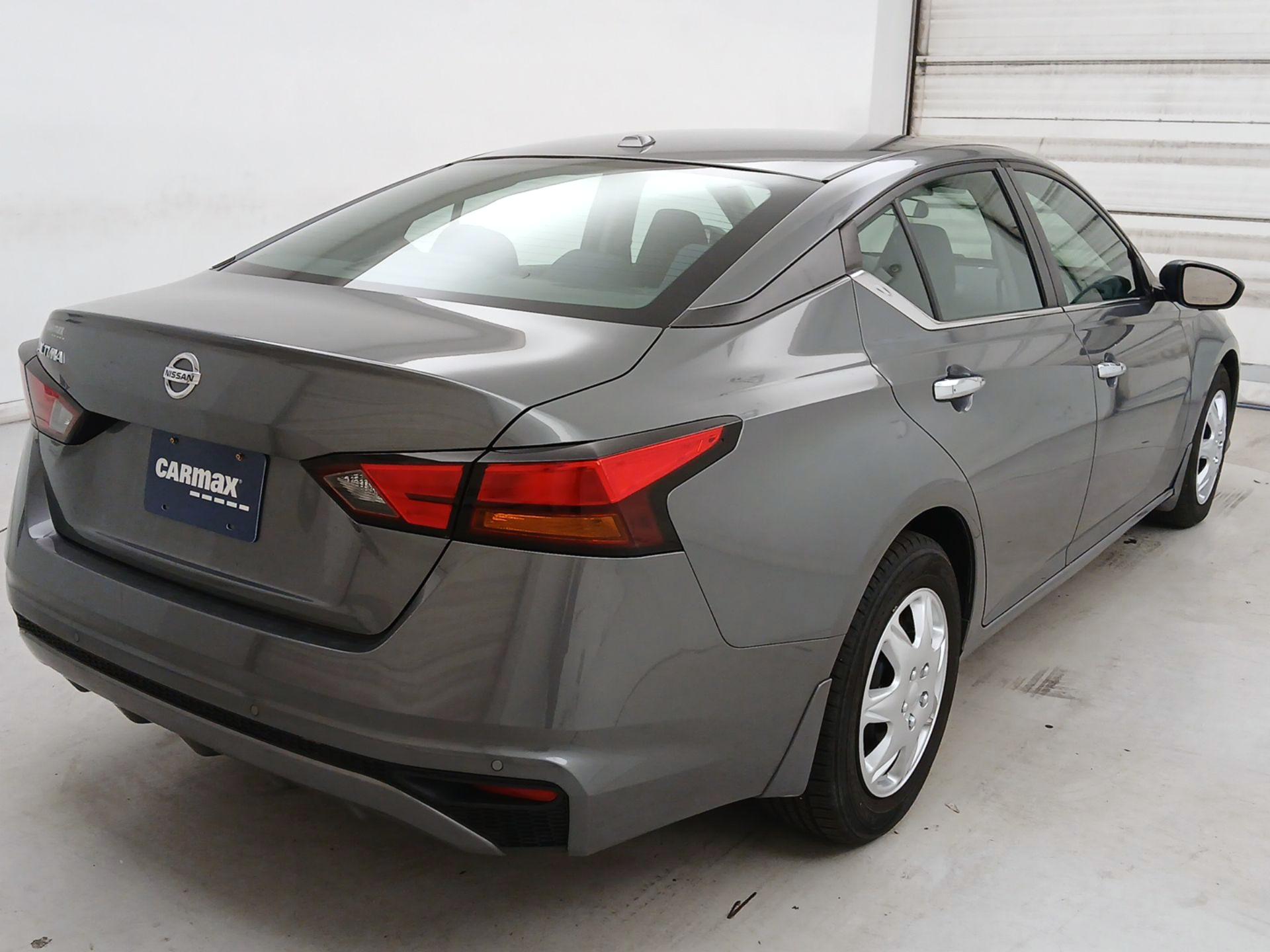Thumbnail: 2020 Nissan Altima - 5