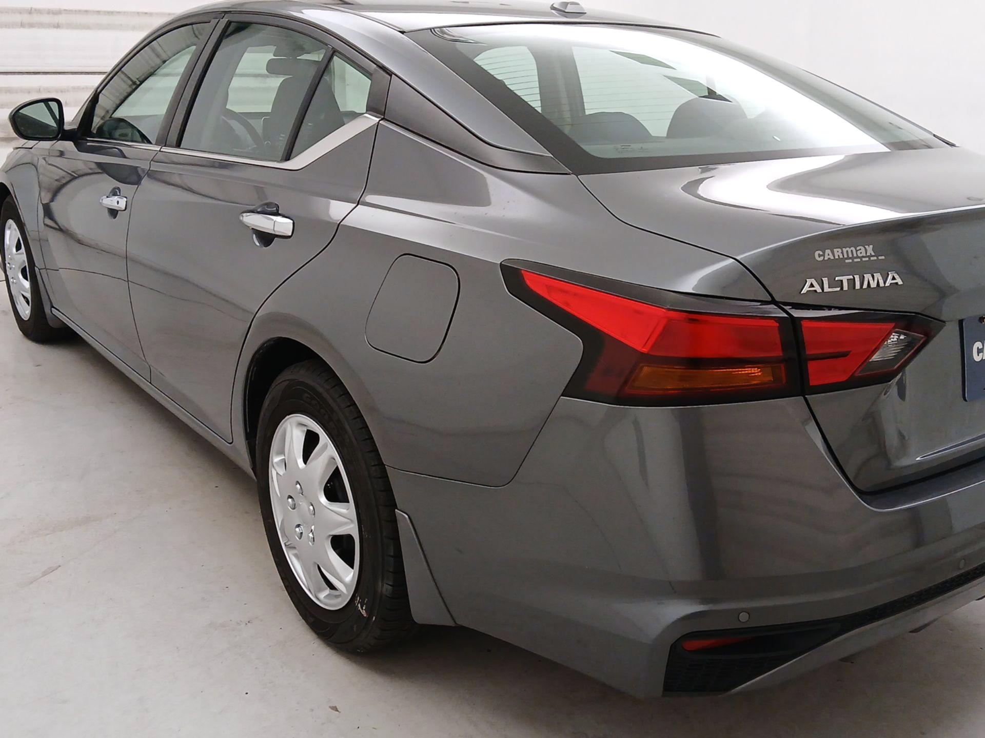 Thumbnail: 2020 Nissan Altima - 7