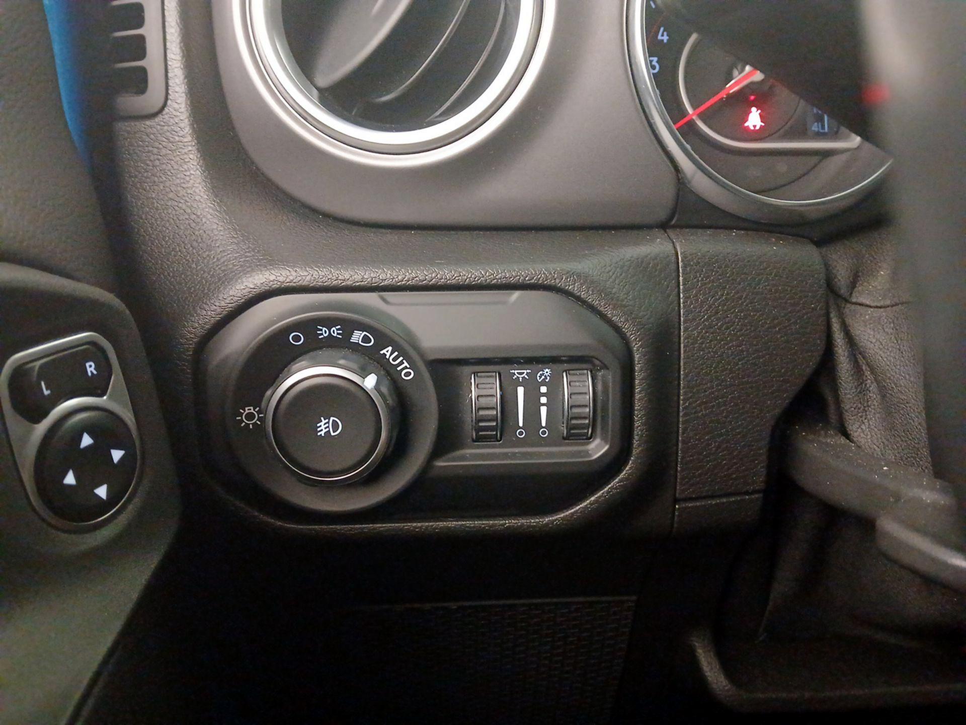 Thumbnail: 2021 Jeep Wrangler - 13