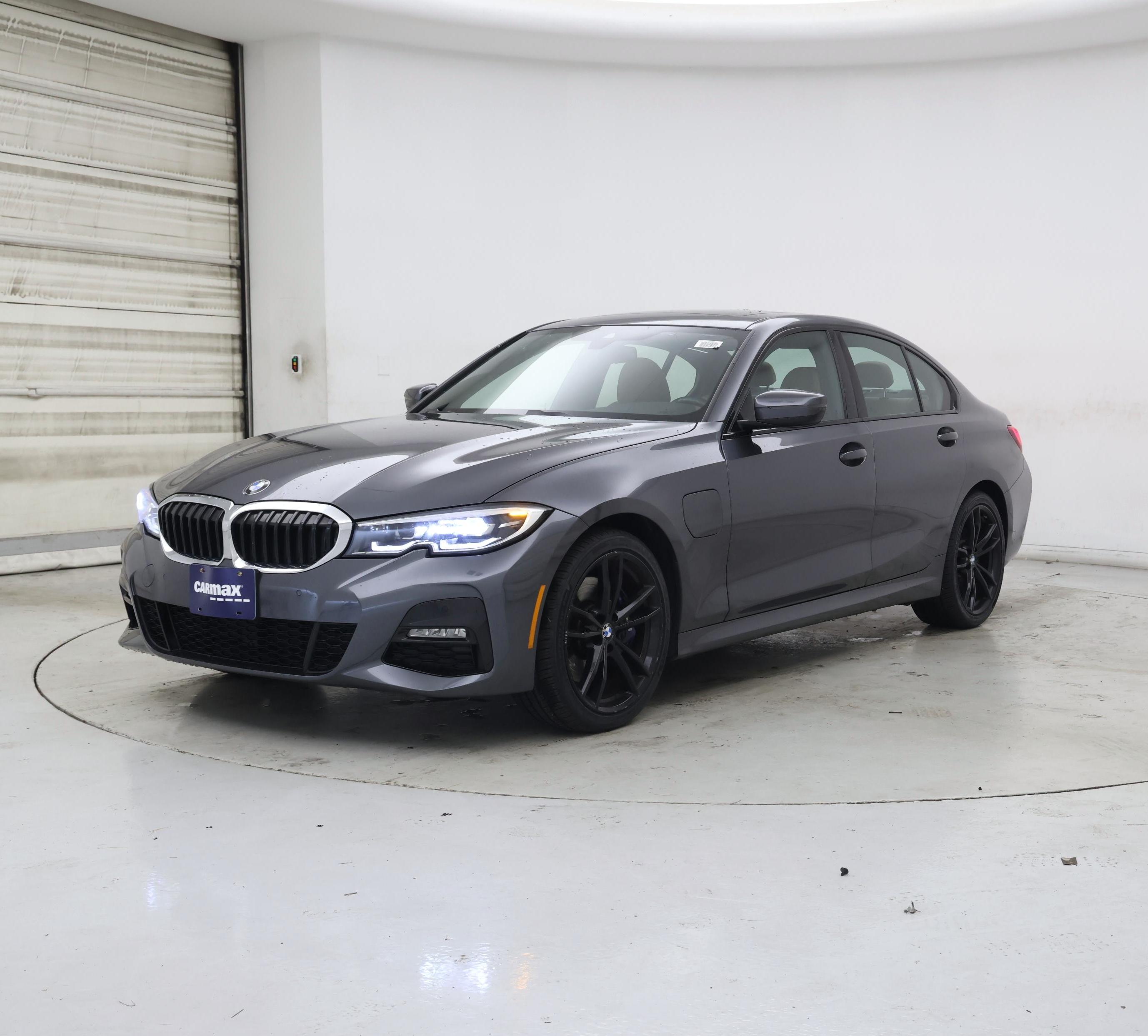 Thumbnail: 2021 BMW 3 Series - 4