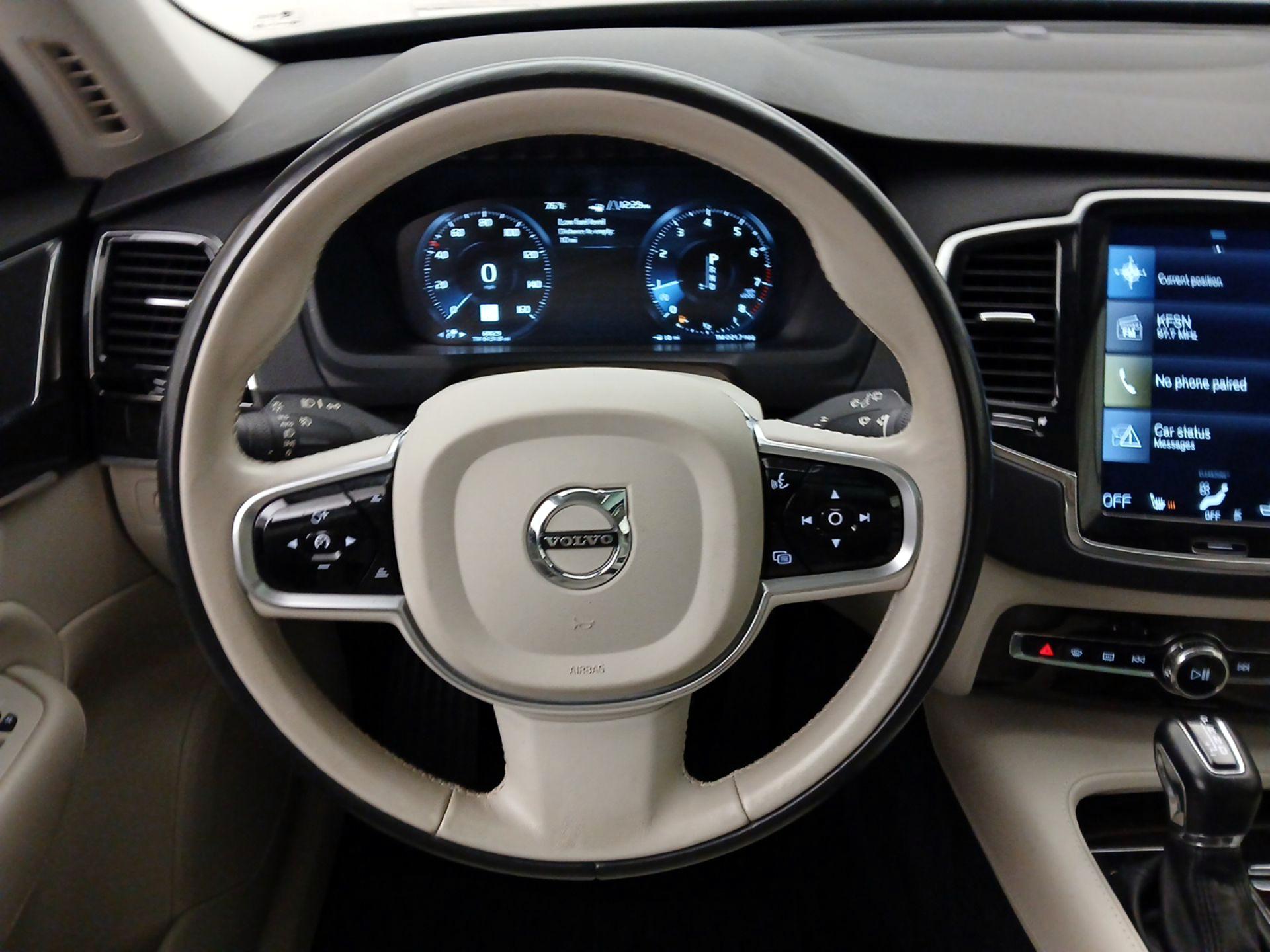 Thumbnail: 2017 Volvo XC90 - 10