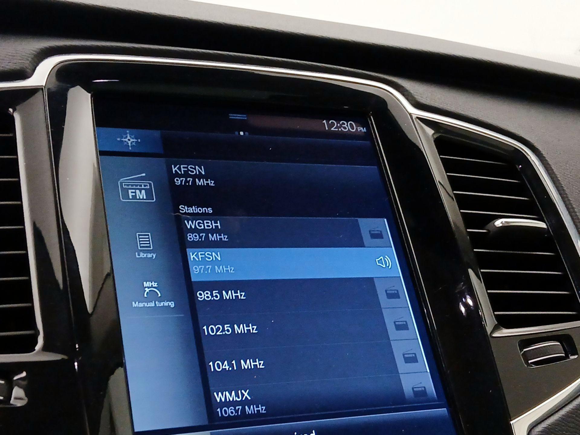 Thumbnail: 2017 Volvo XC90 - 15