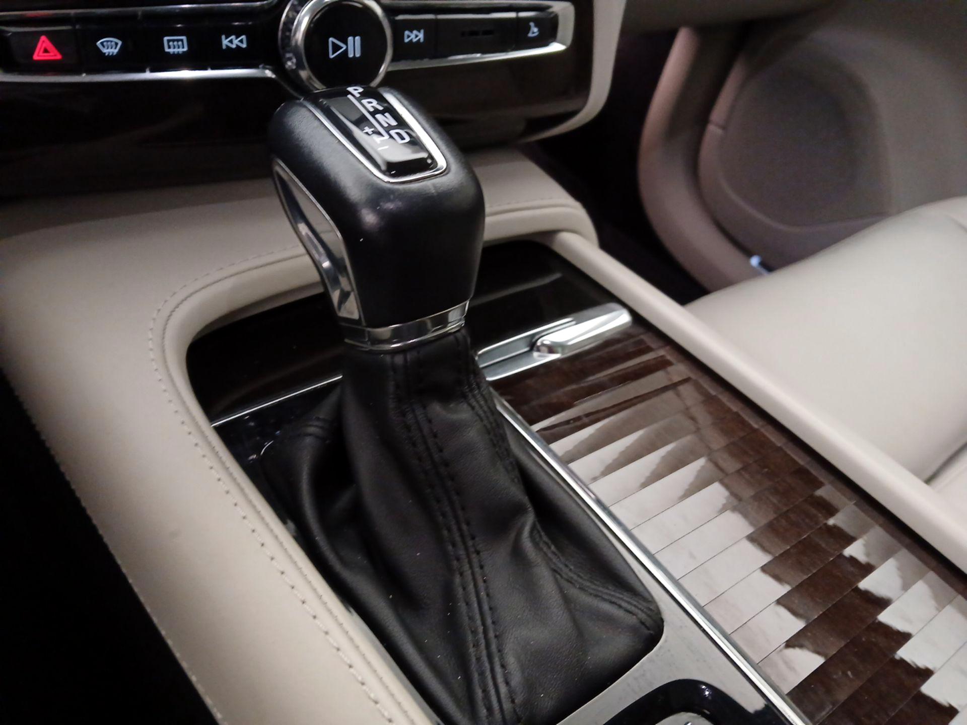 Thumbnail: 2017 Volvo XC90 - 17