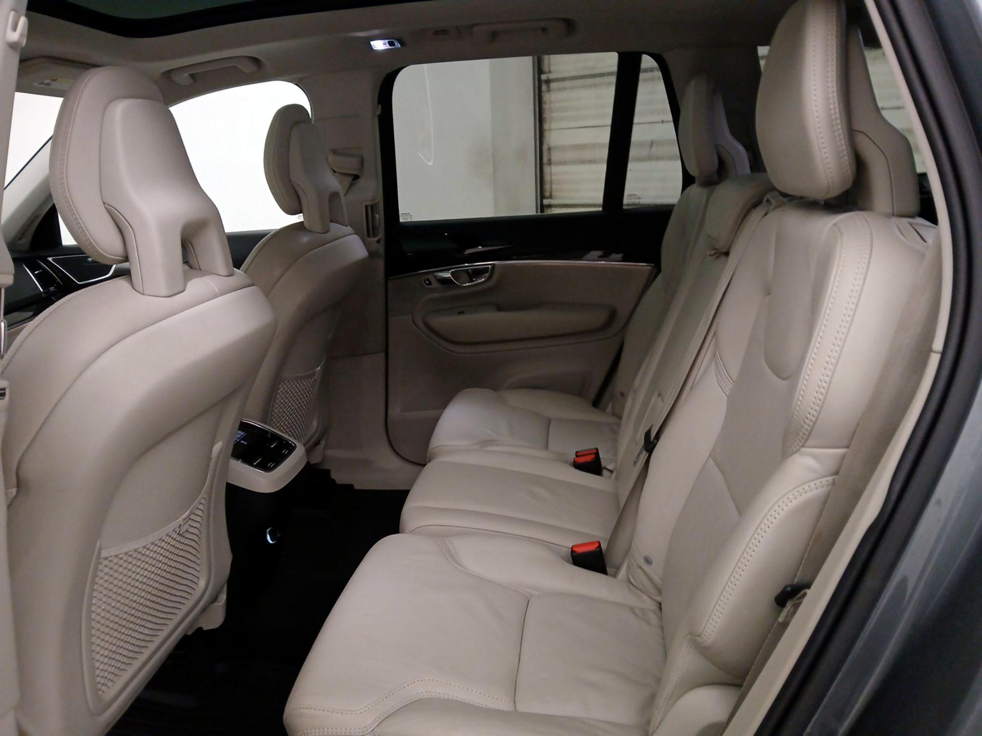 Thumbnail: 2017 Volvo XC90 - 20