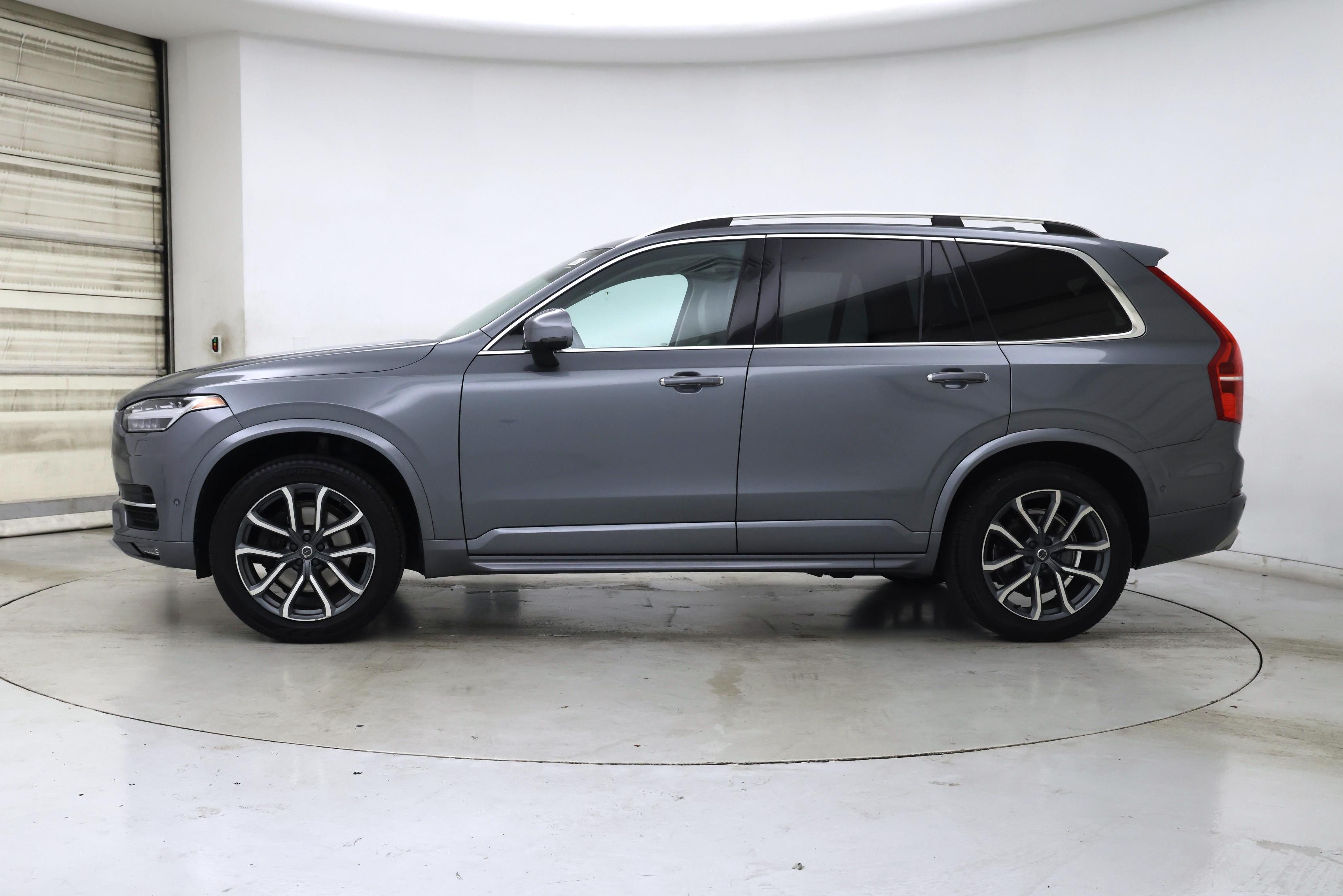 Thumbnail: 2017 Volvo XC90 - 3