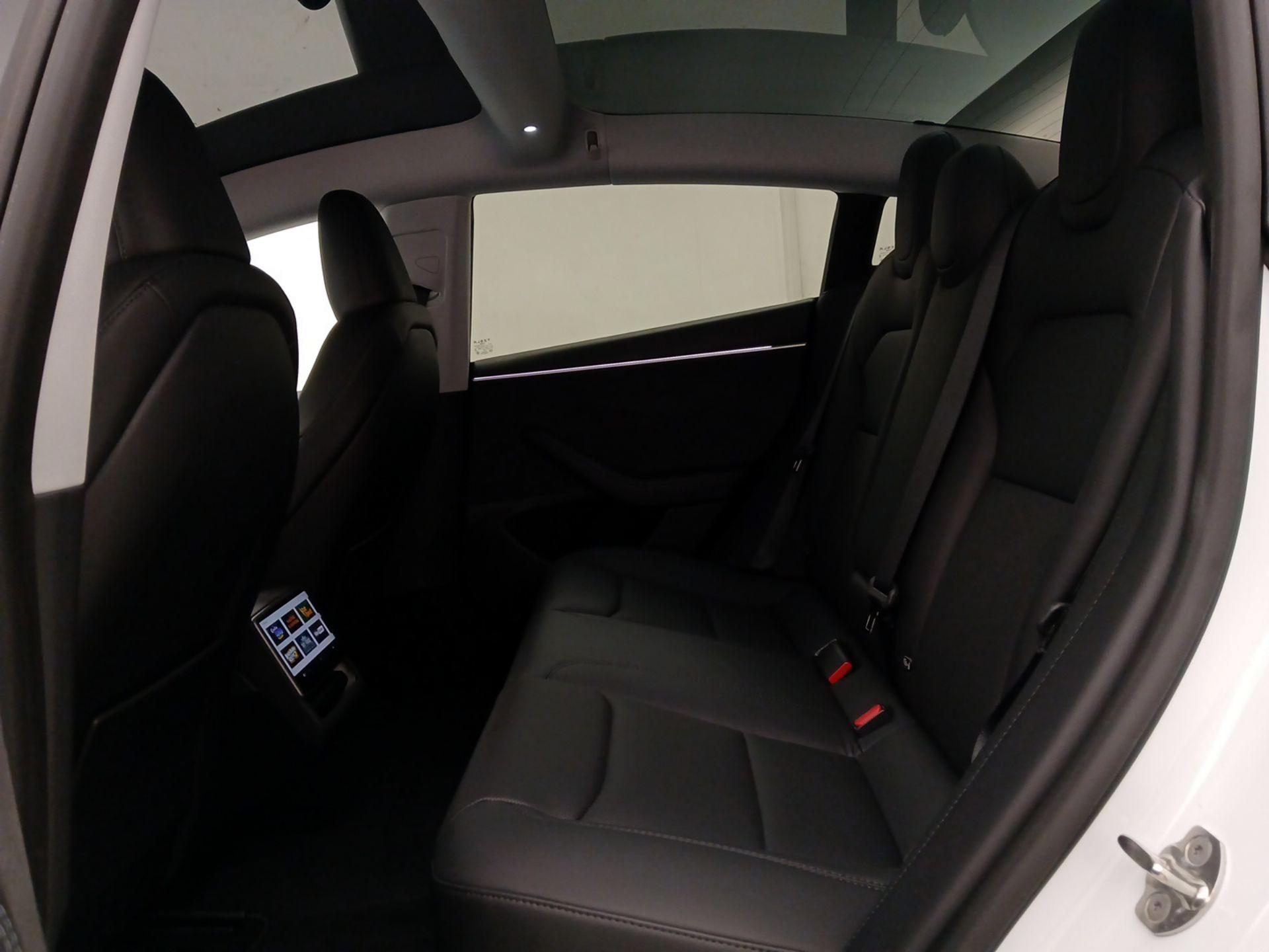 Thumbnail: 2024 Tesla Model 3 - 20