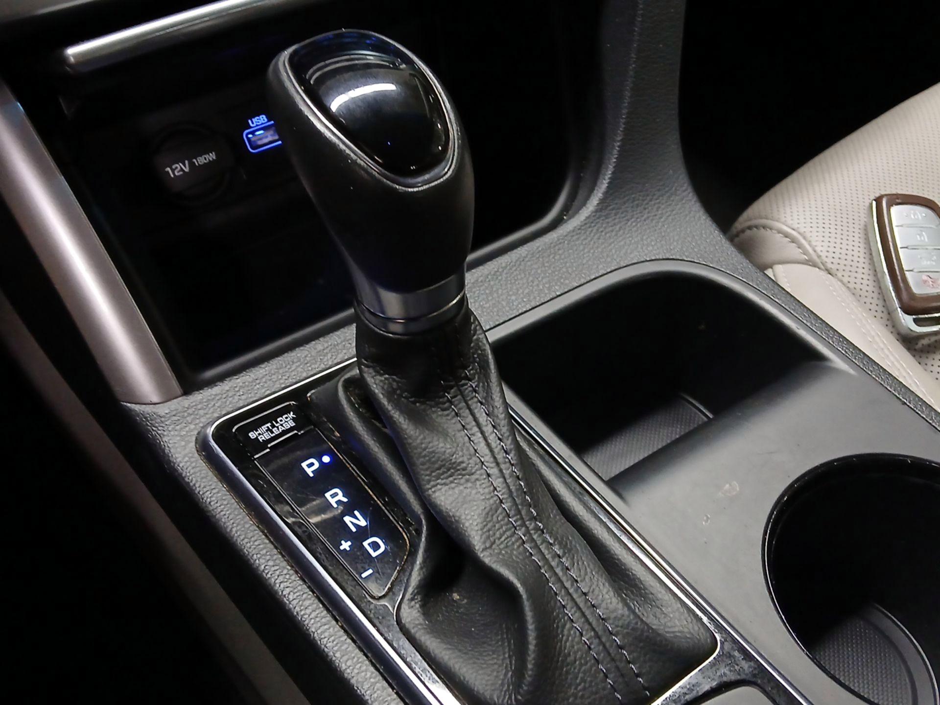 Thumbnail: 2016 Hyundai Sonata - 18