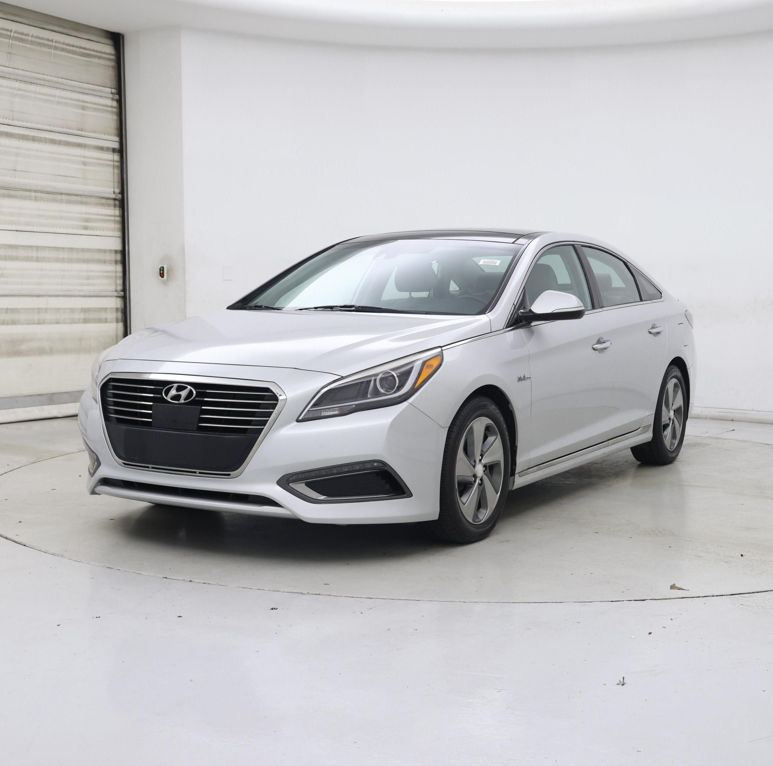 Thumbnail: 2016 Hyundai Sonata - 4
