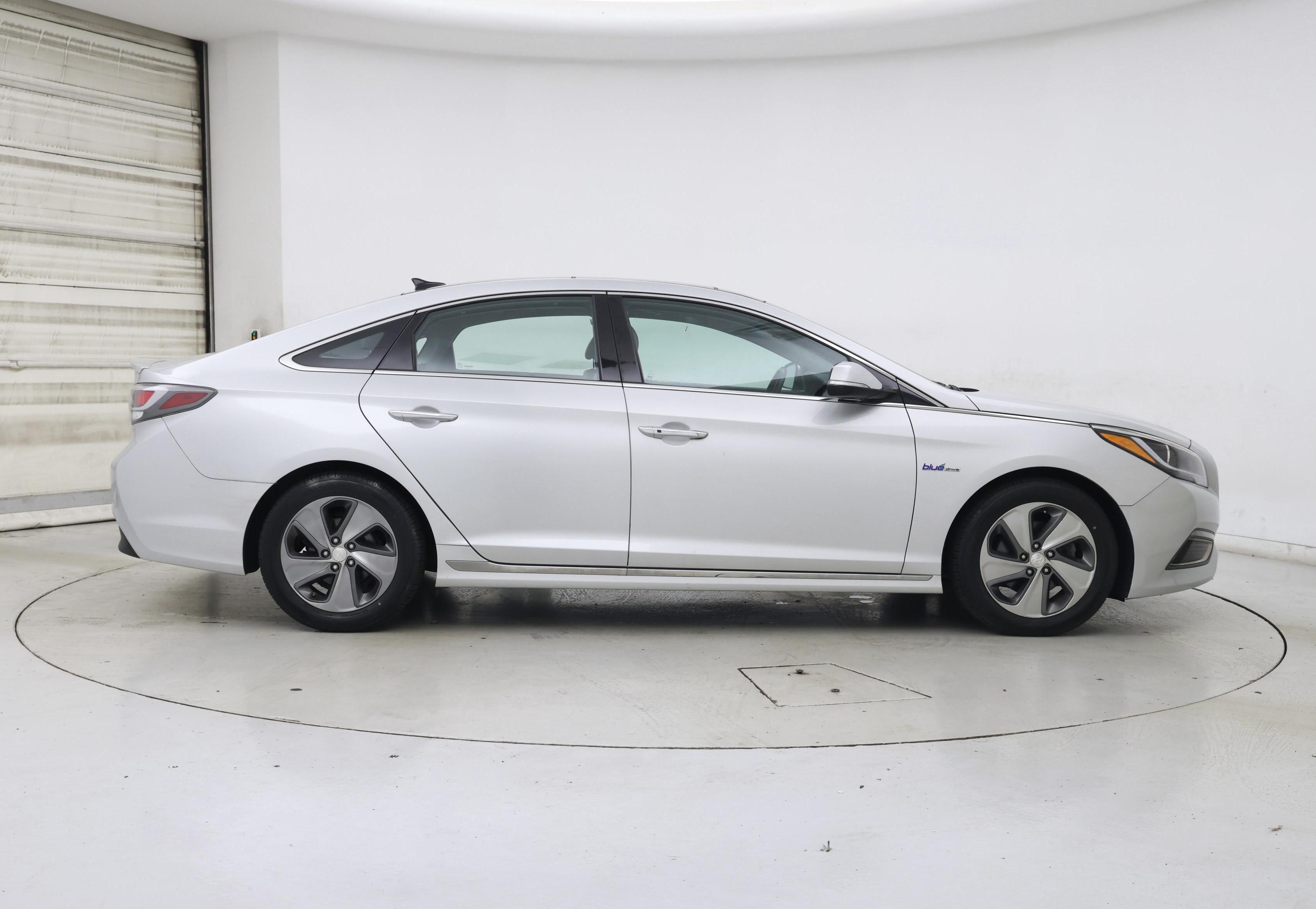 Thumbnail: 2016 Hyundai Sonata - 7