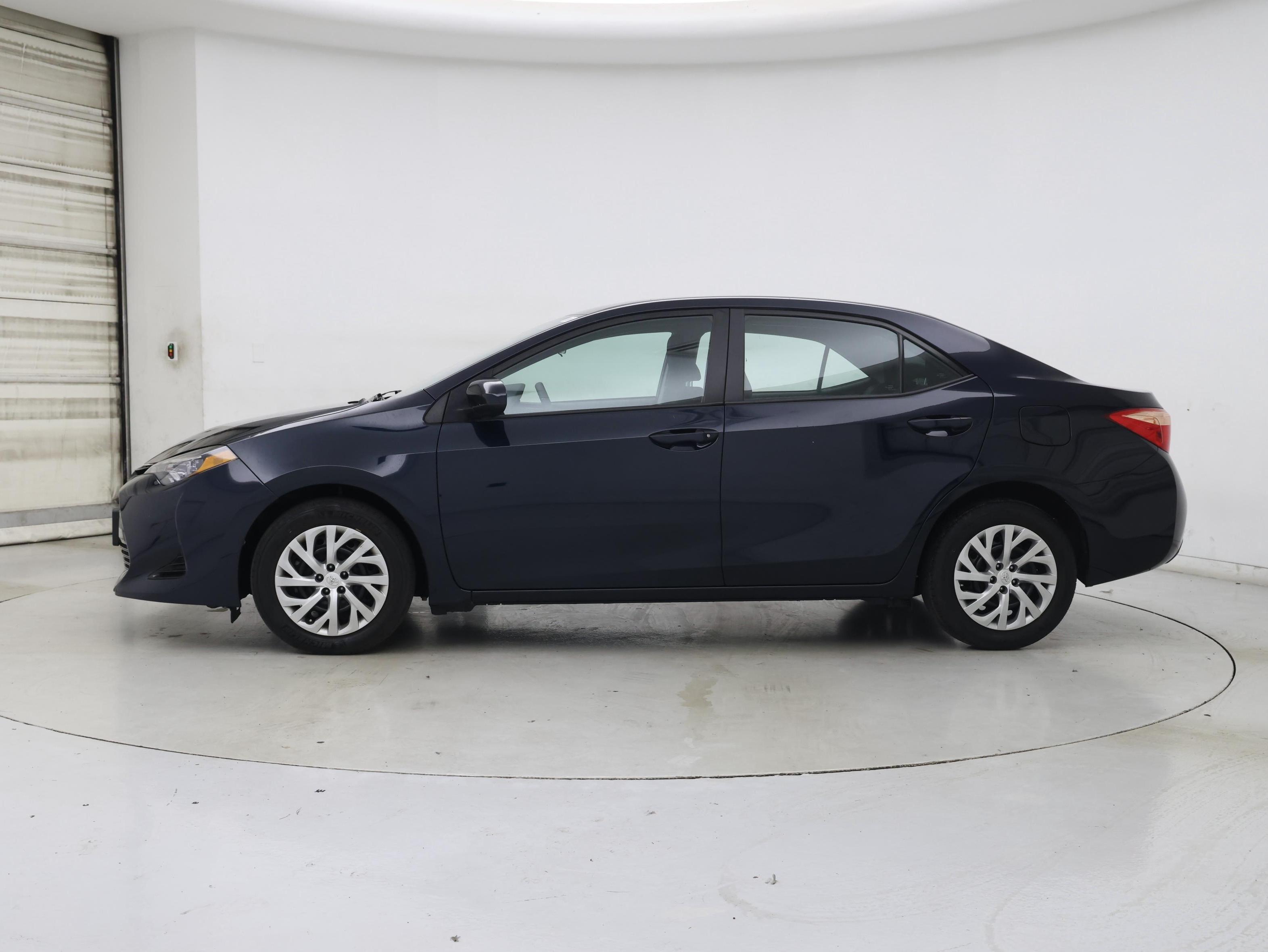Thumbnail: 2019 Toyota Corolla - 3