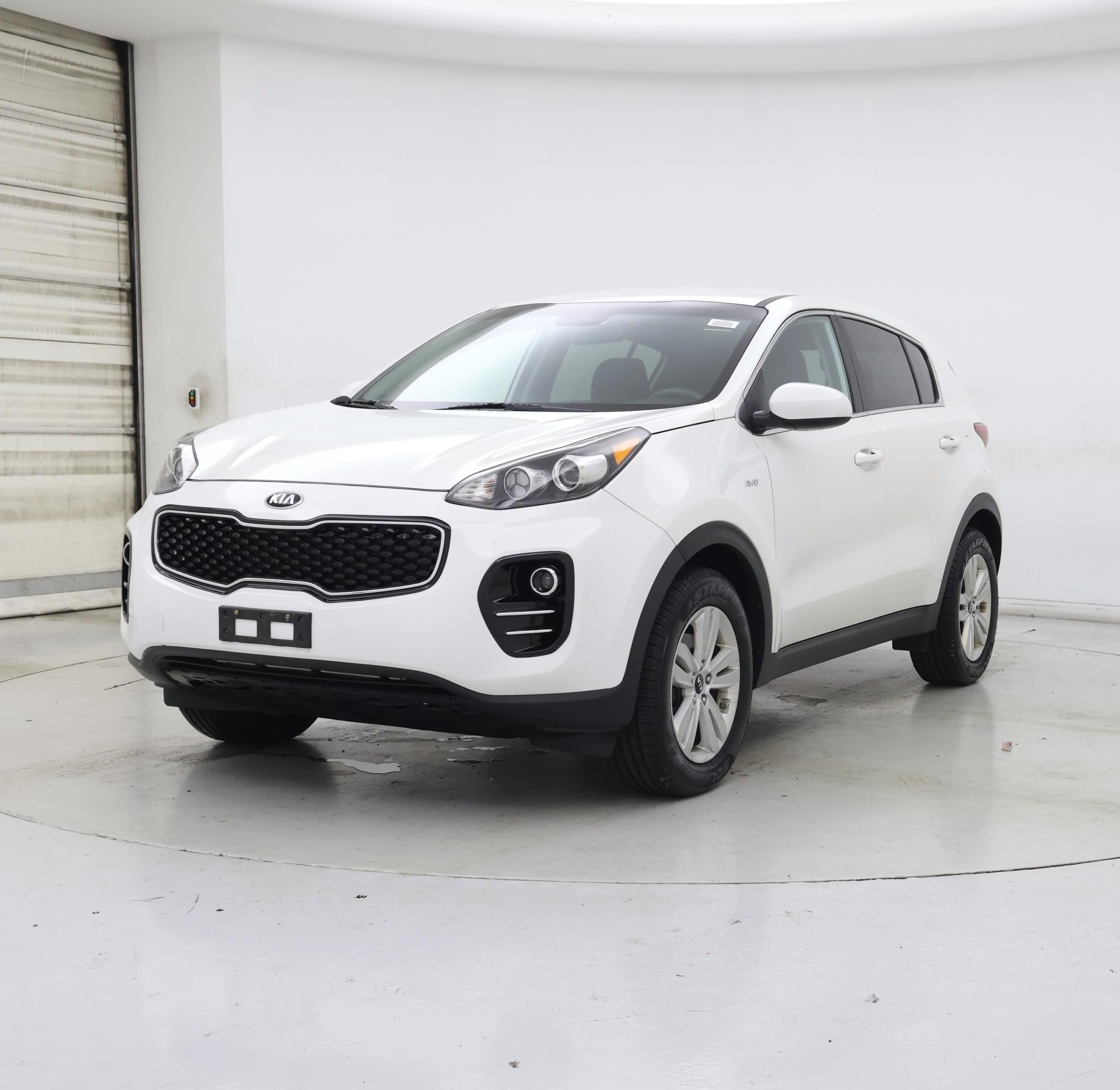 Thumbnail: 2019 Kia Sportage - 4