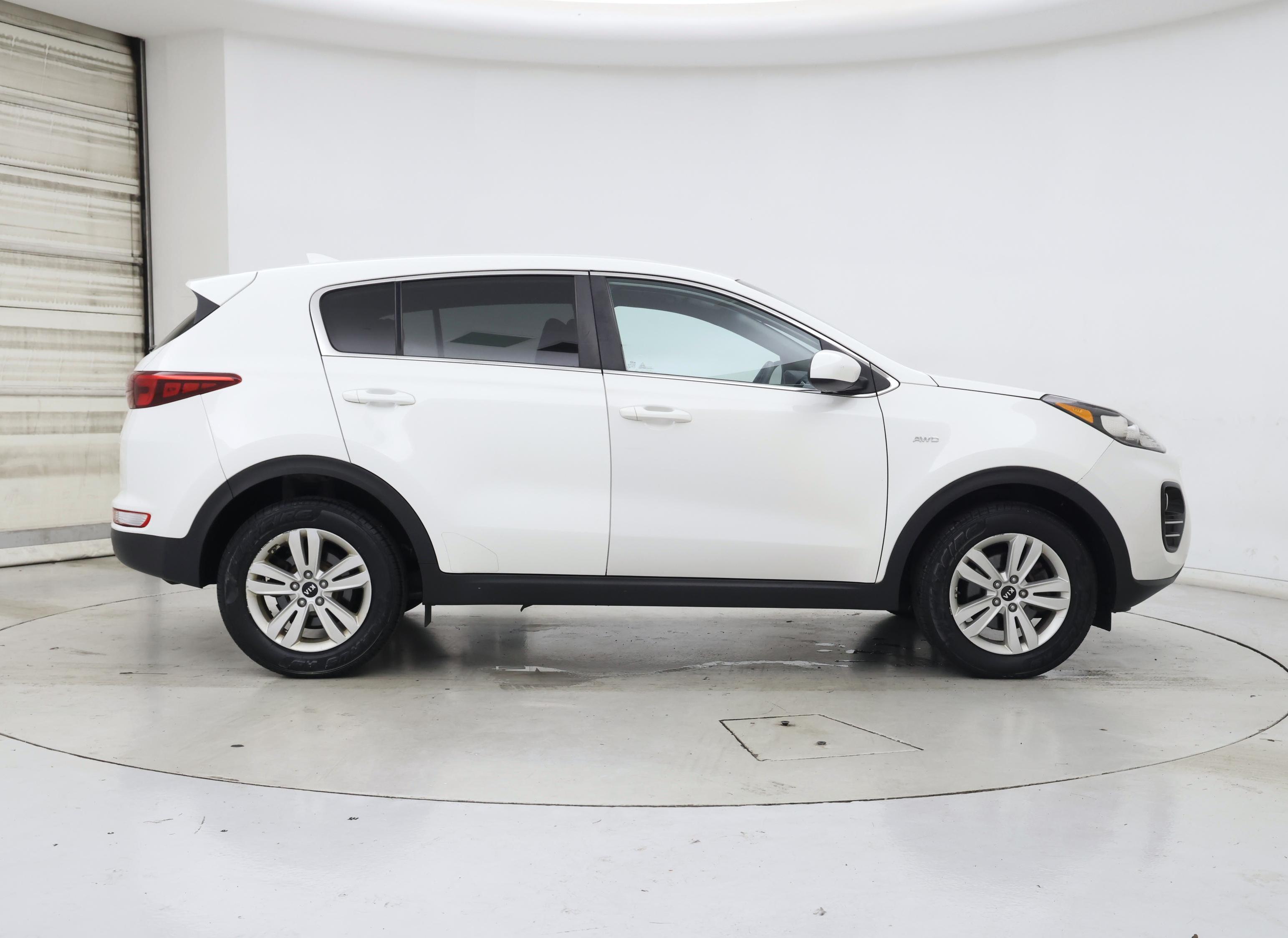 Thumbnail: 2019 Kia Sportage - 7