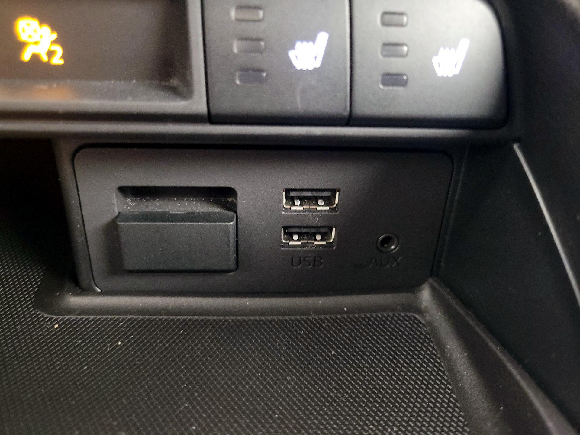 Thumbnail: 2016 Mazda MX-5 Miata - 17