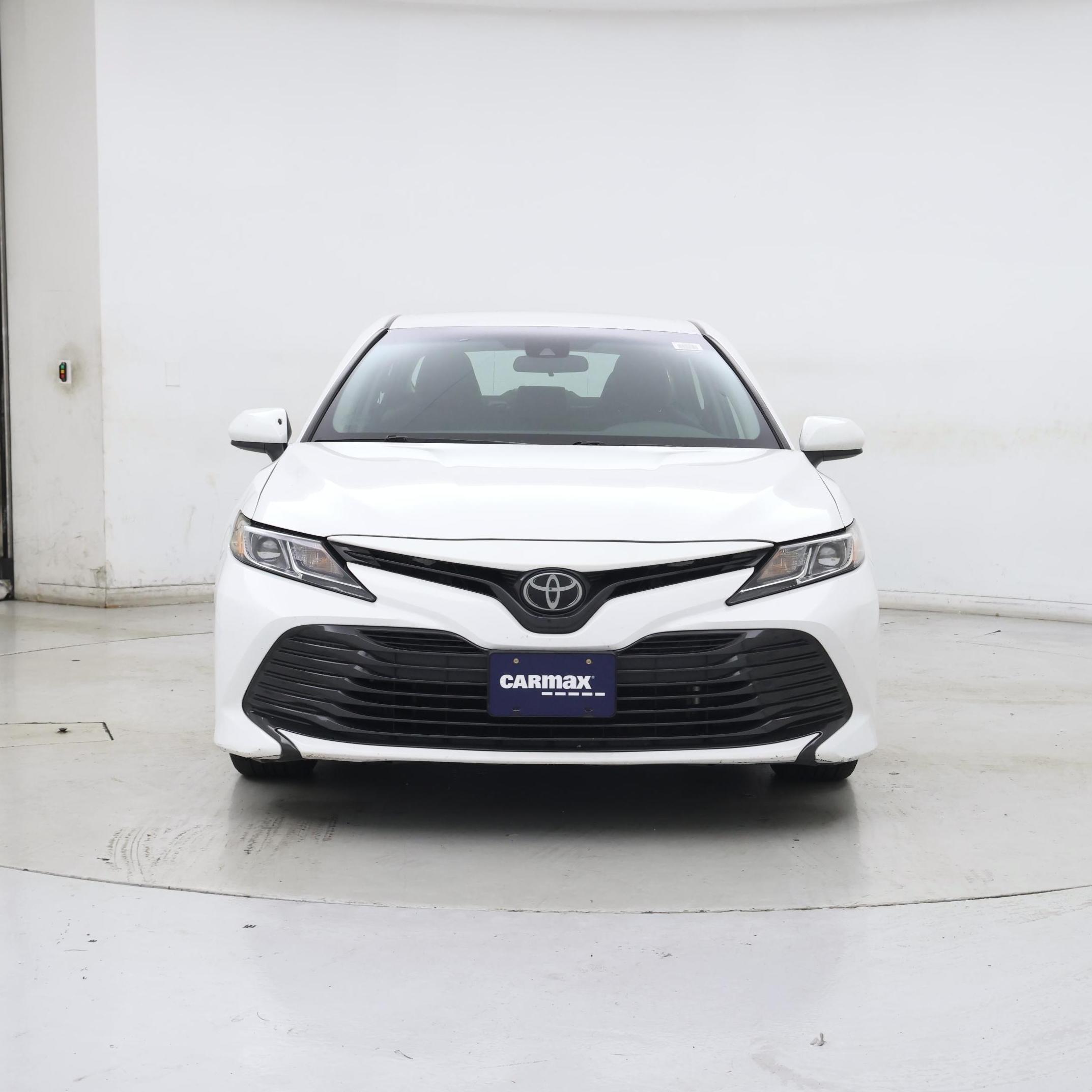 Thumbnail: 2019 Toyota Camry - 5