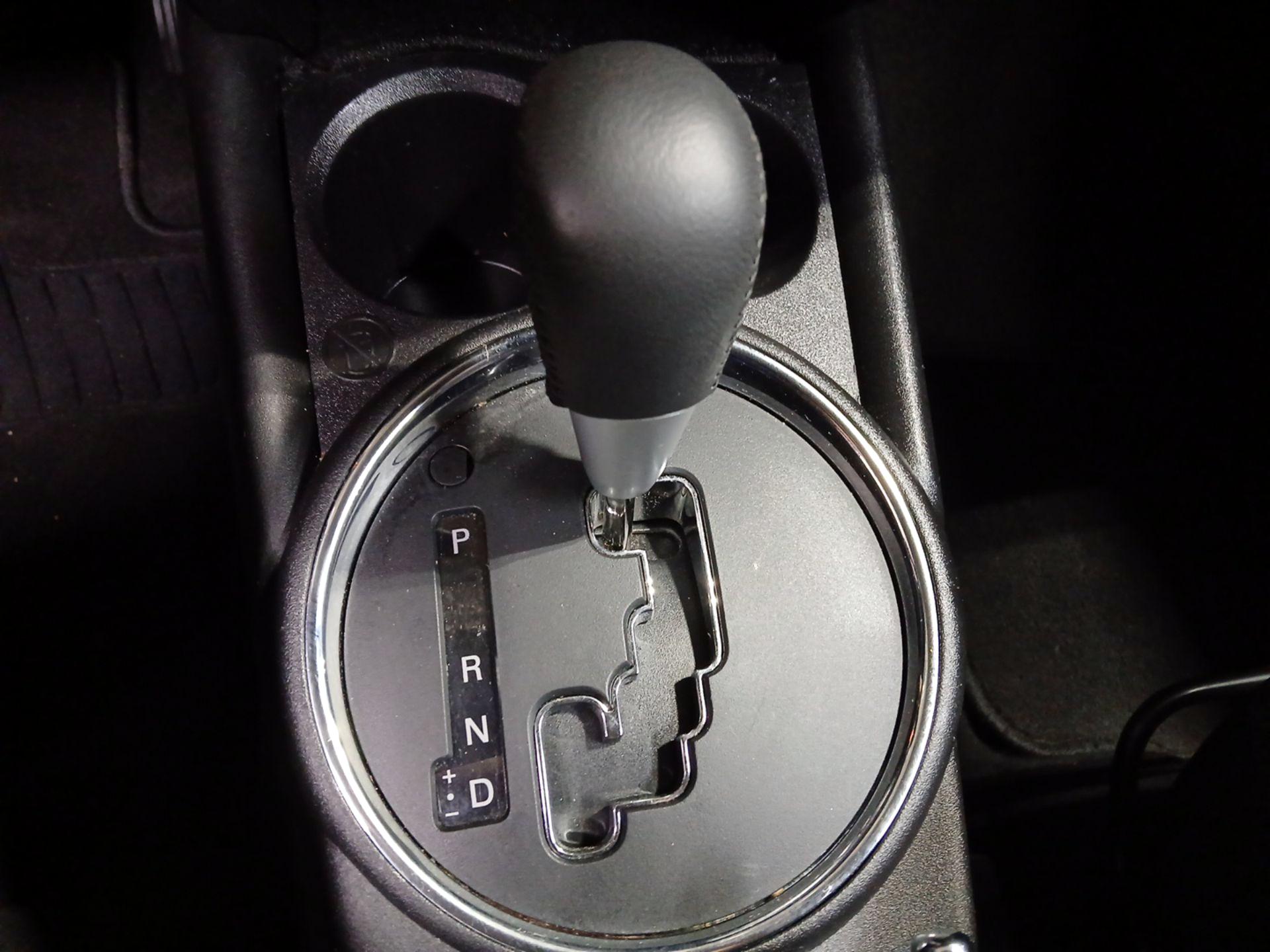 Thumbnail: 2015 Mitsubishi Outlander Sport - 16