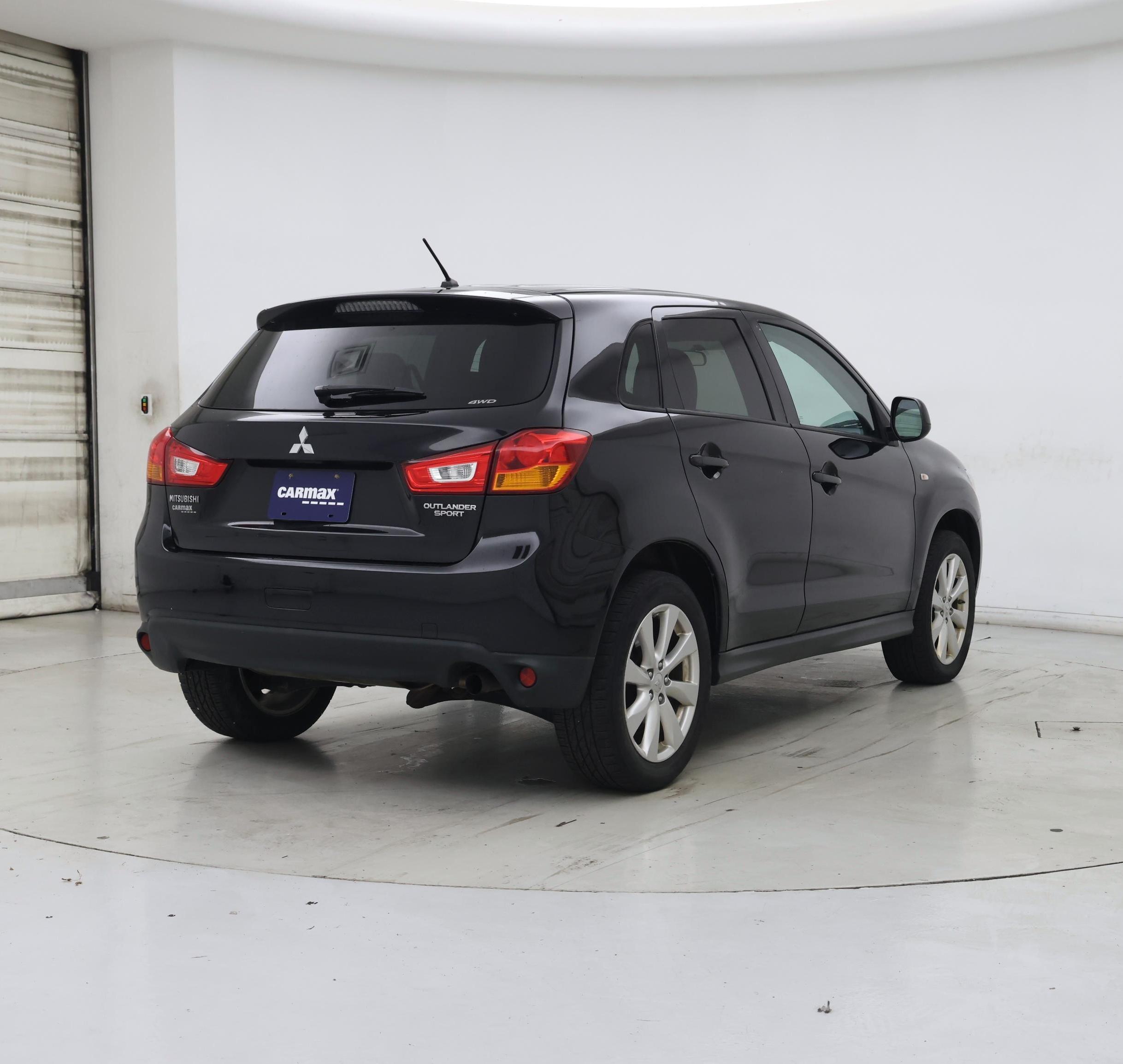 Thumbnail: 2015 Mitsubishi Outlander Sport - 8