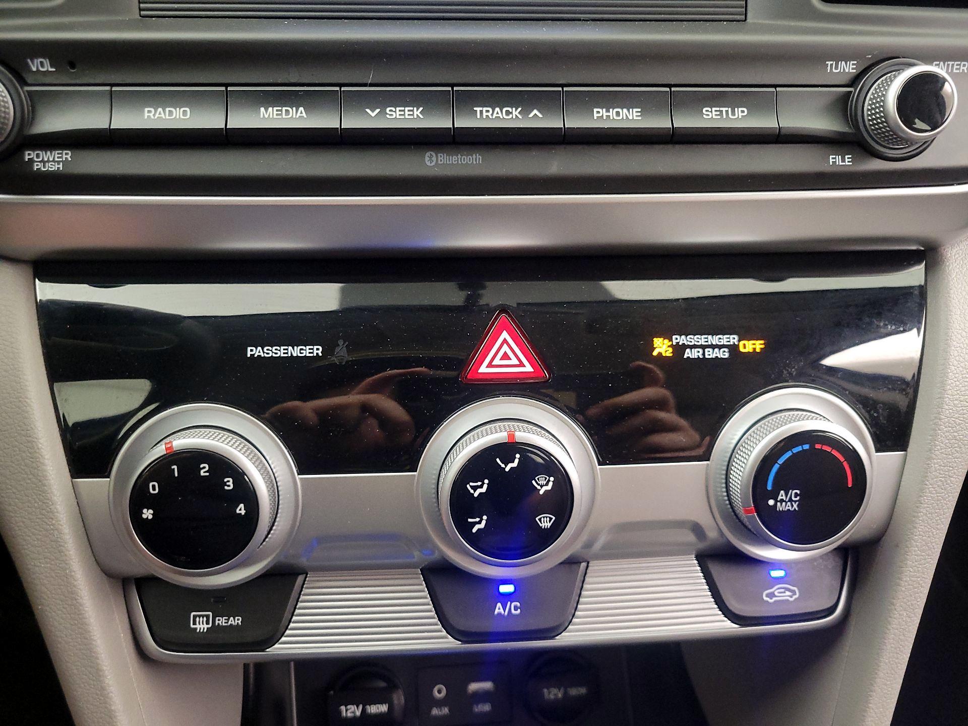 Thumbnail: 2019 Hyundai Elantra - 16