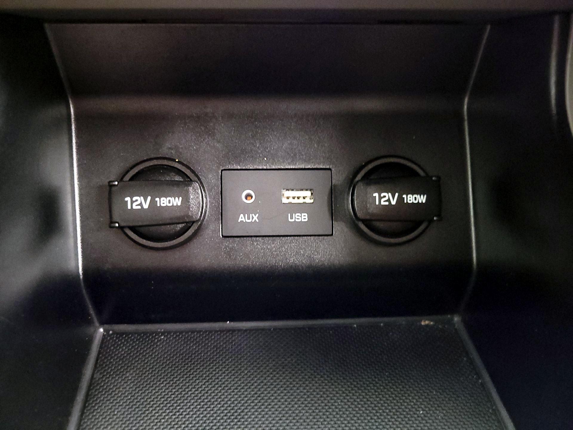 Thumbnail: 2019 Hyundai Elantra - 18