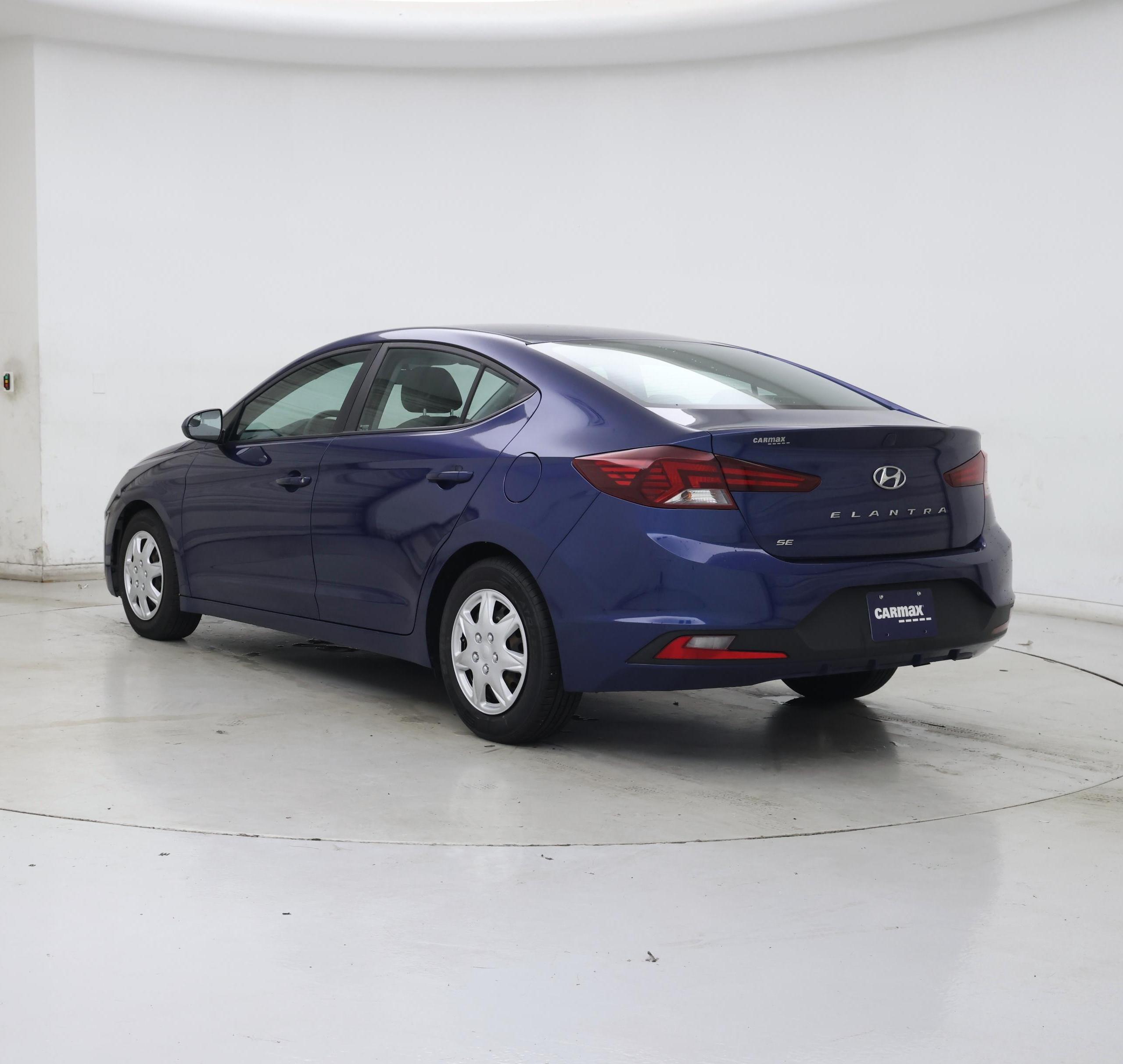 Thumbnail: 2019 Hyundai Elantra - 2