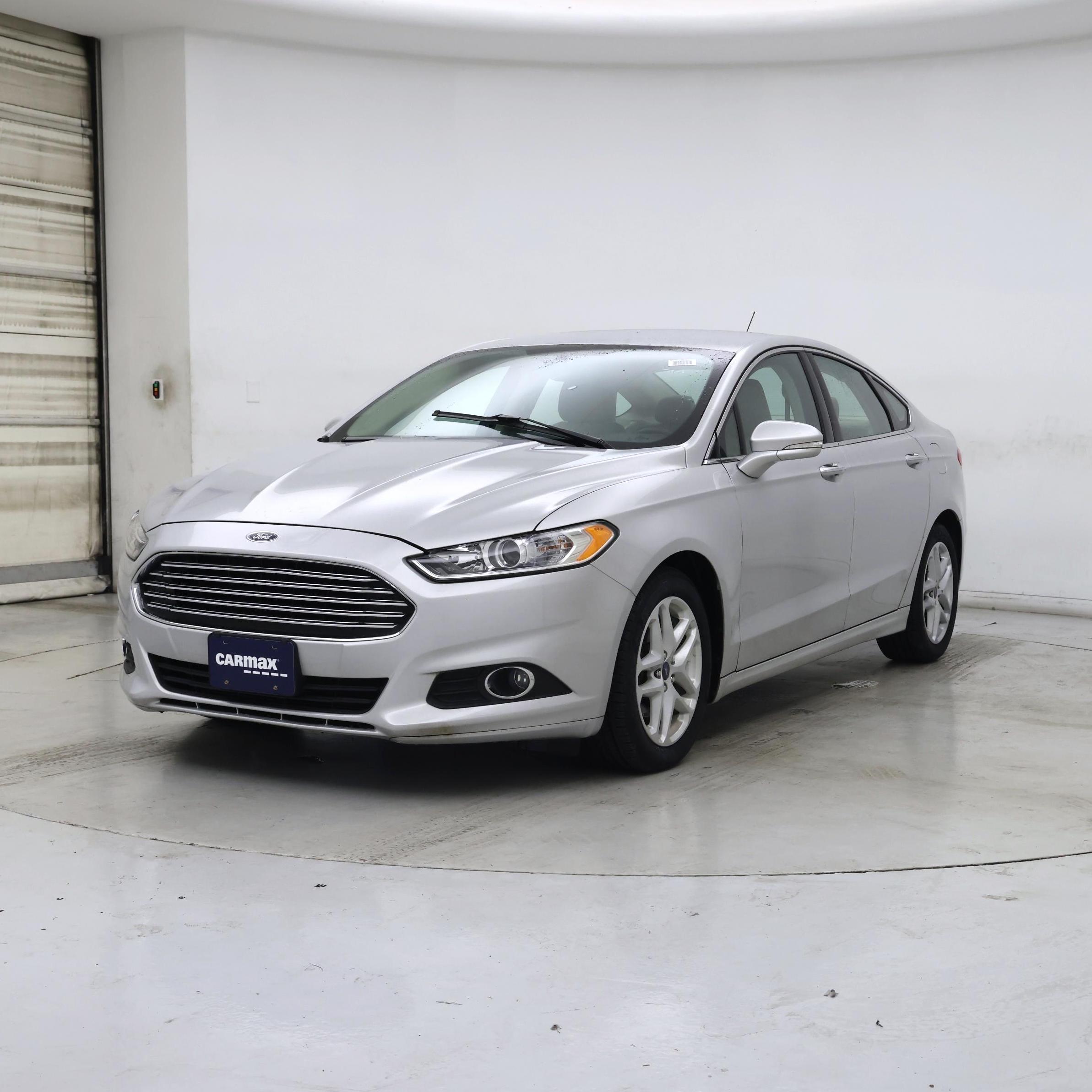 Thumbnail: 2016 Ford Fusion - 4