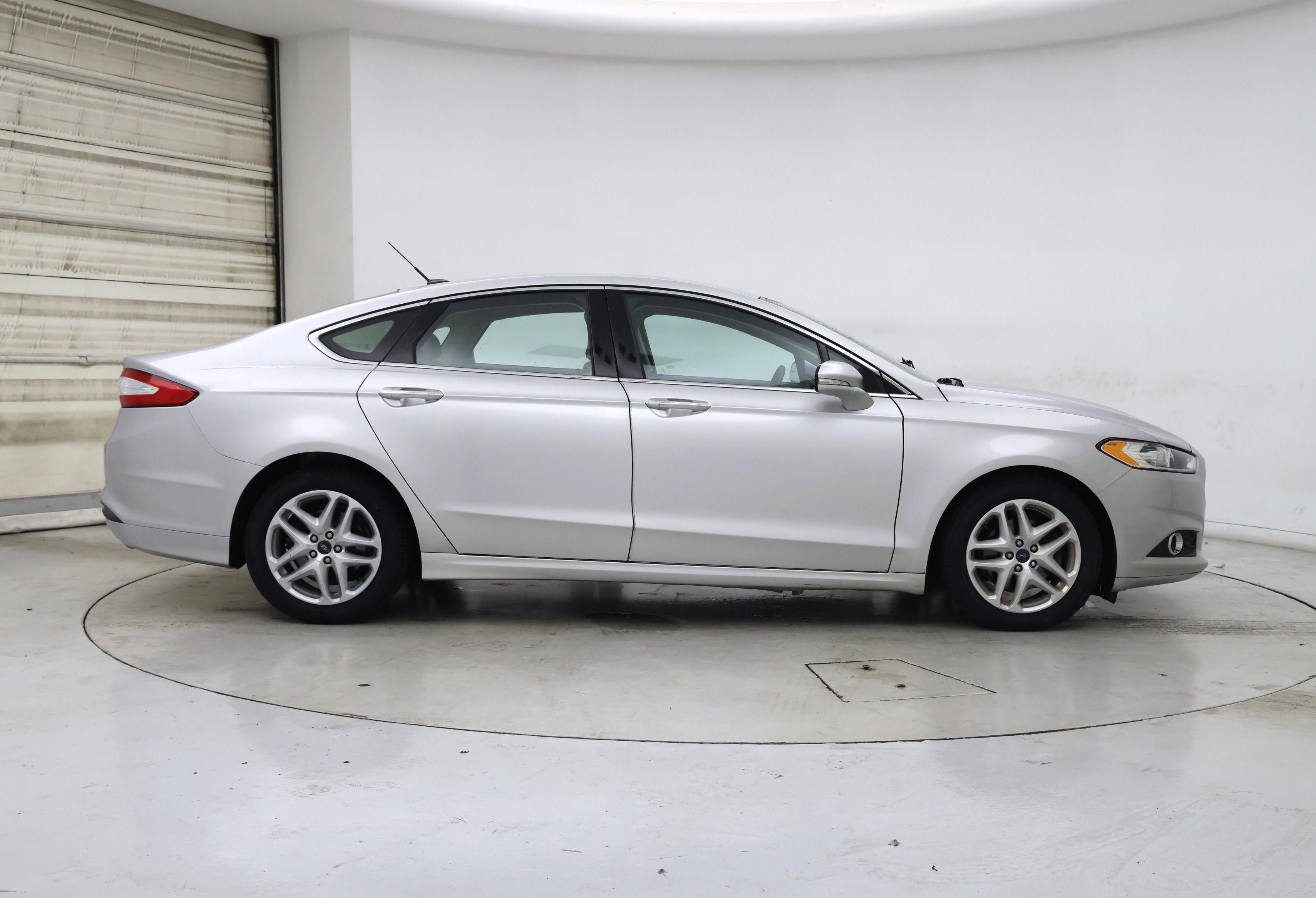 Thumbnail: 2016 Ford Fusion - 7