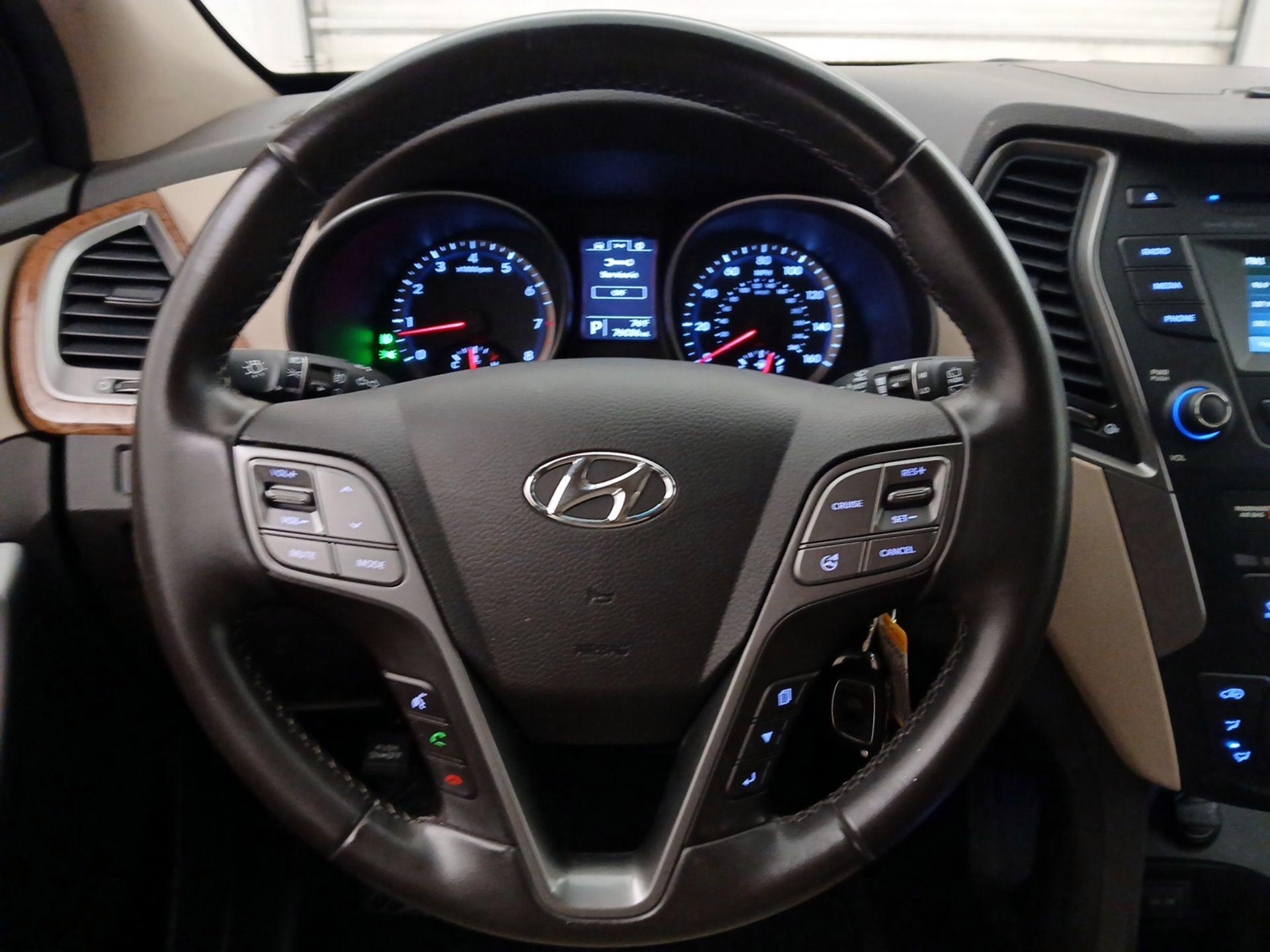 Thumbnail: 2014 Hyundai Santa Fe - 10