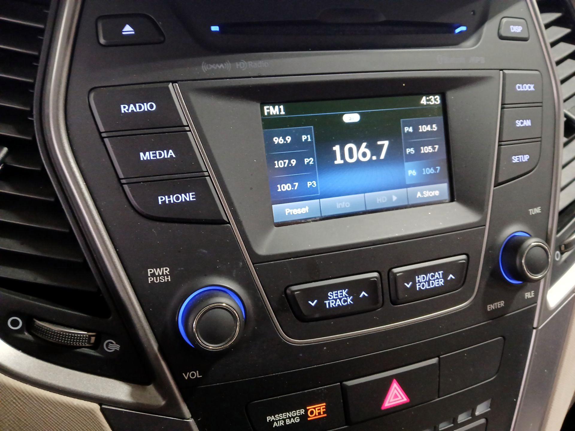 Thumbnail: 2014 Hyundai Santa Fe - 15