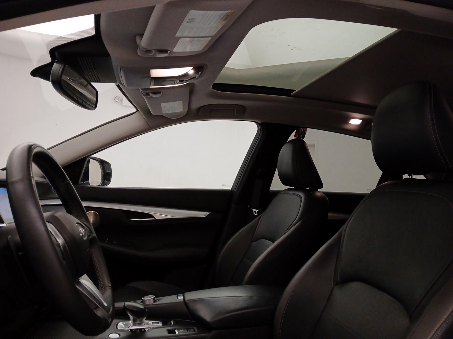 Thumbnail: 2019 INFINITI QX50 - 17