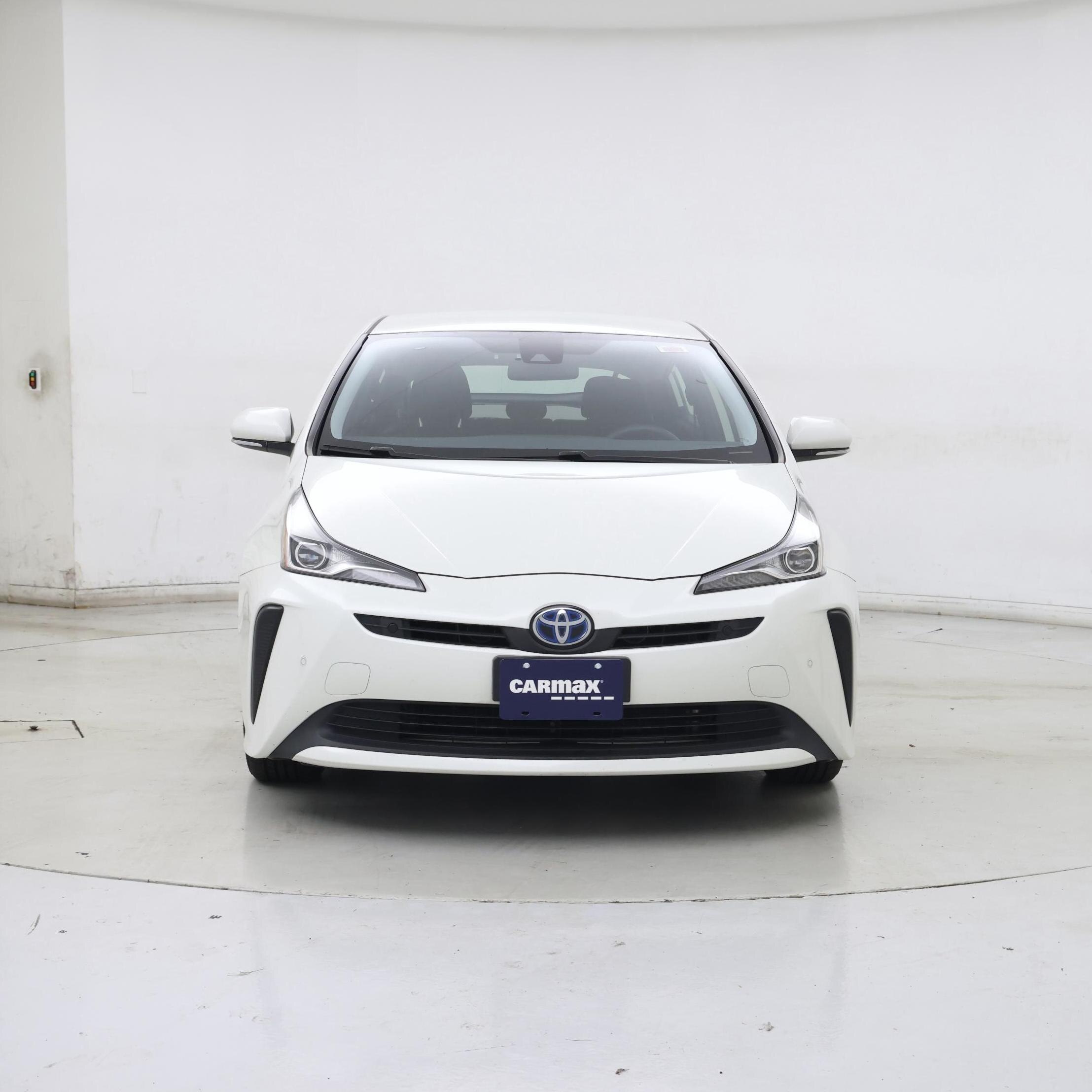 Thumbnail: 2019 Toyota Prius - 5