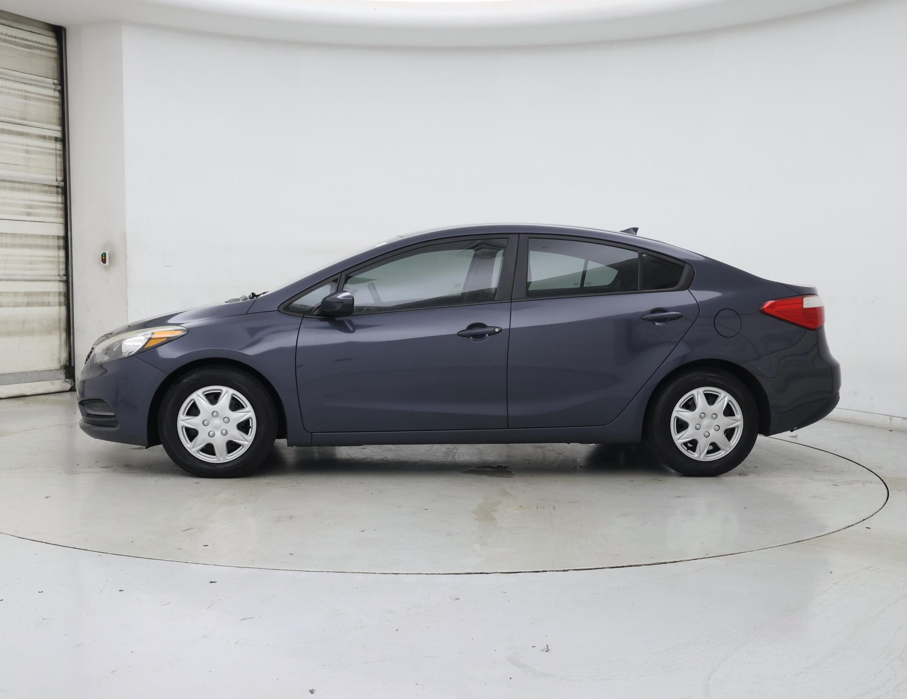 Thumbnail: 2016 Kia Forte - 3