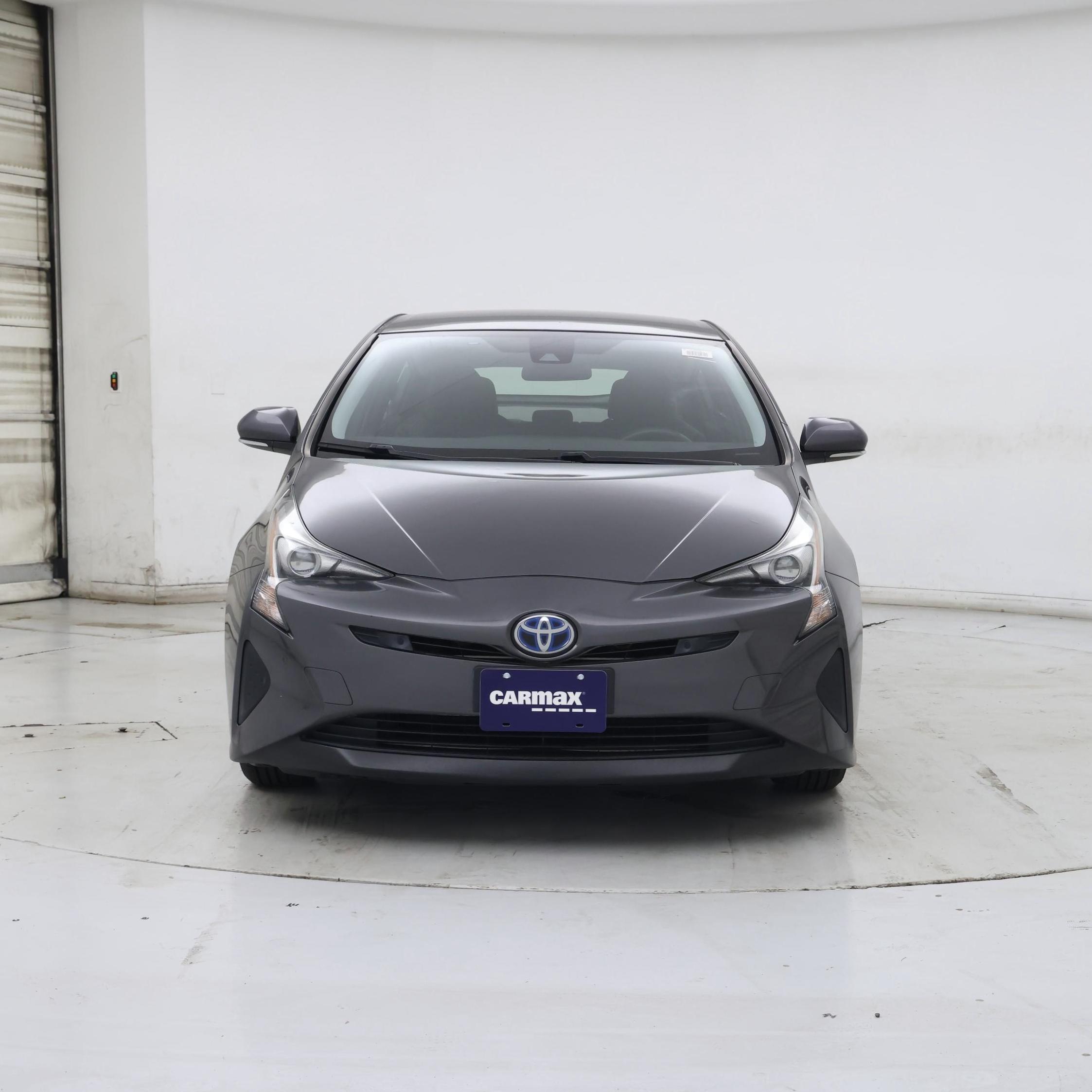 Thumbnail: 2017 Toyota Prius - 5