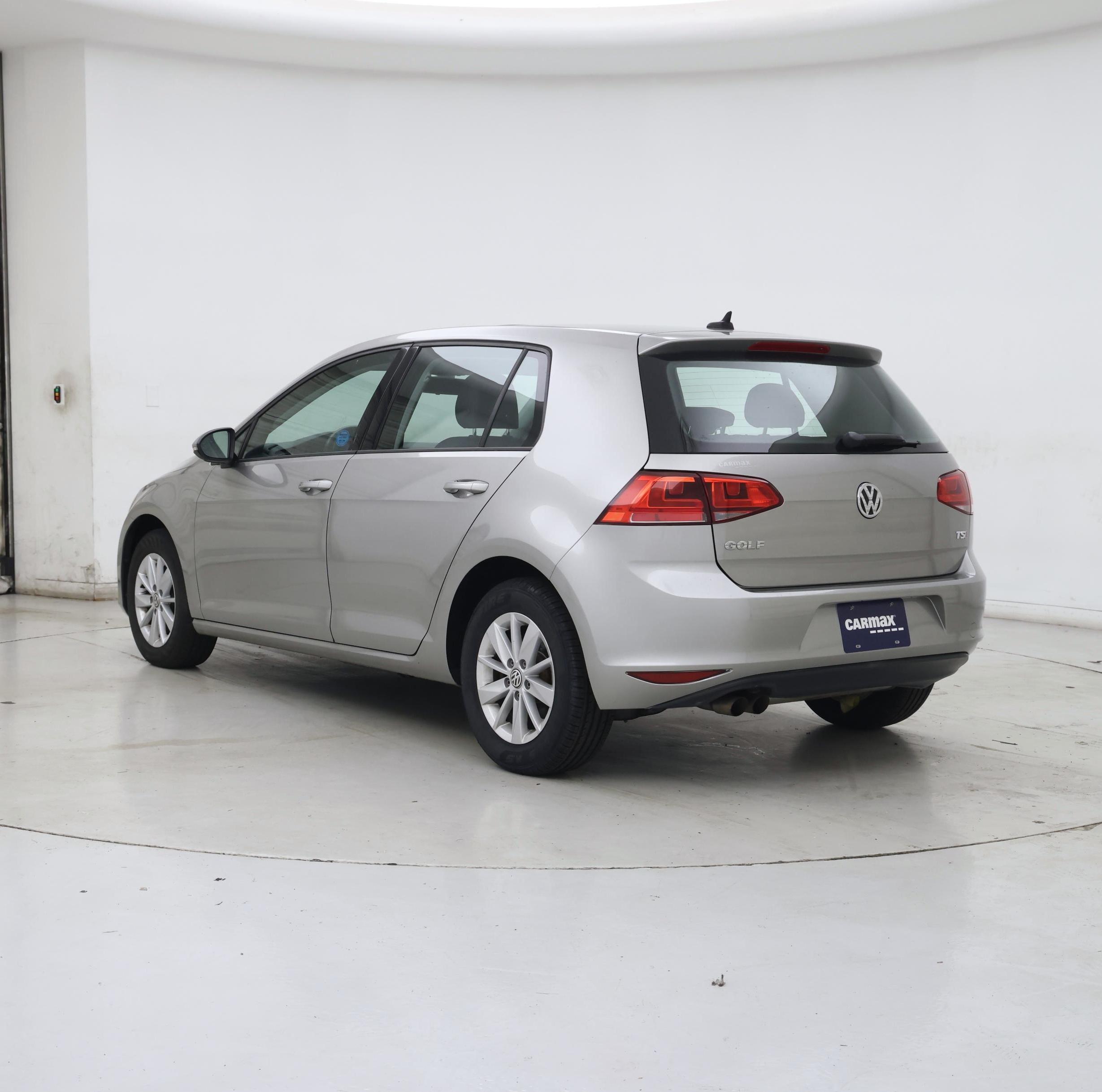 Thumbnail: 2015 Volkswagen Golf - 2