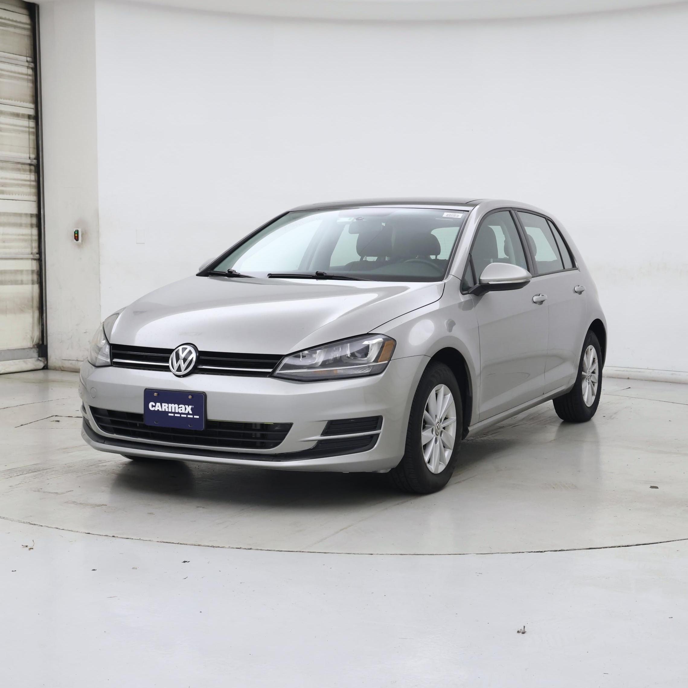 Thumbnail: 2015 Volkswagen Golf - 4